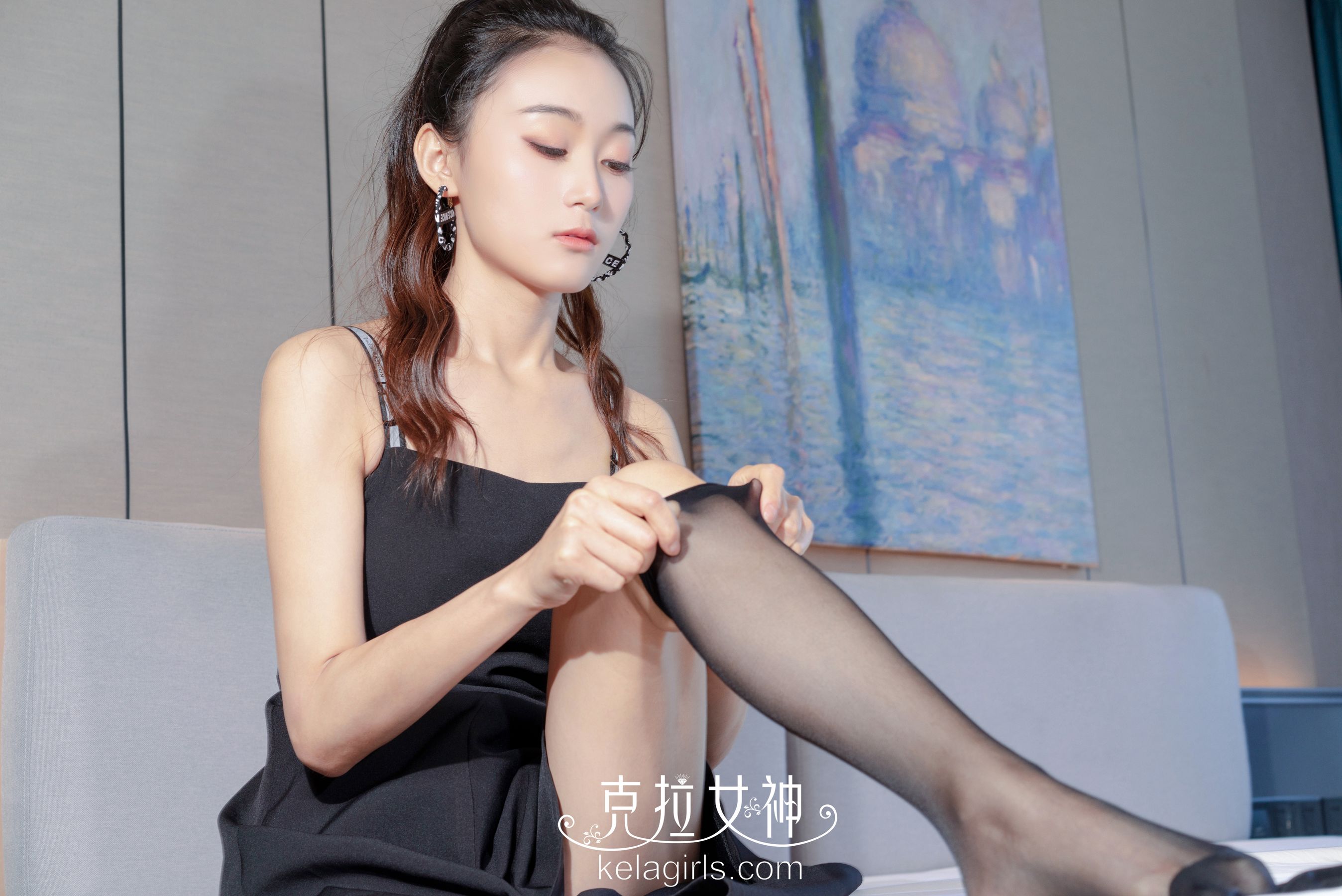 [克拉女神Kelagirls]  赵敏 脱丝洗袜_第4张