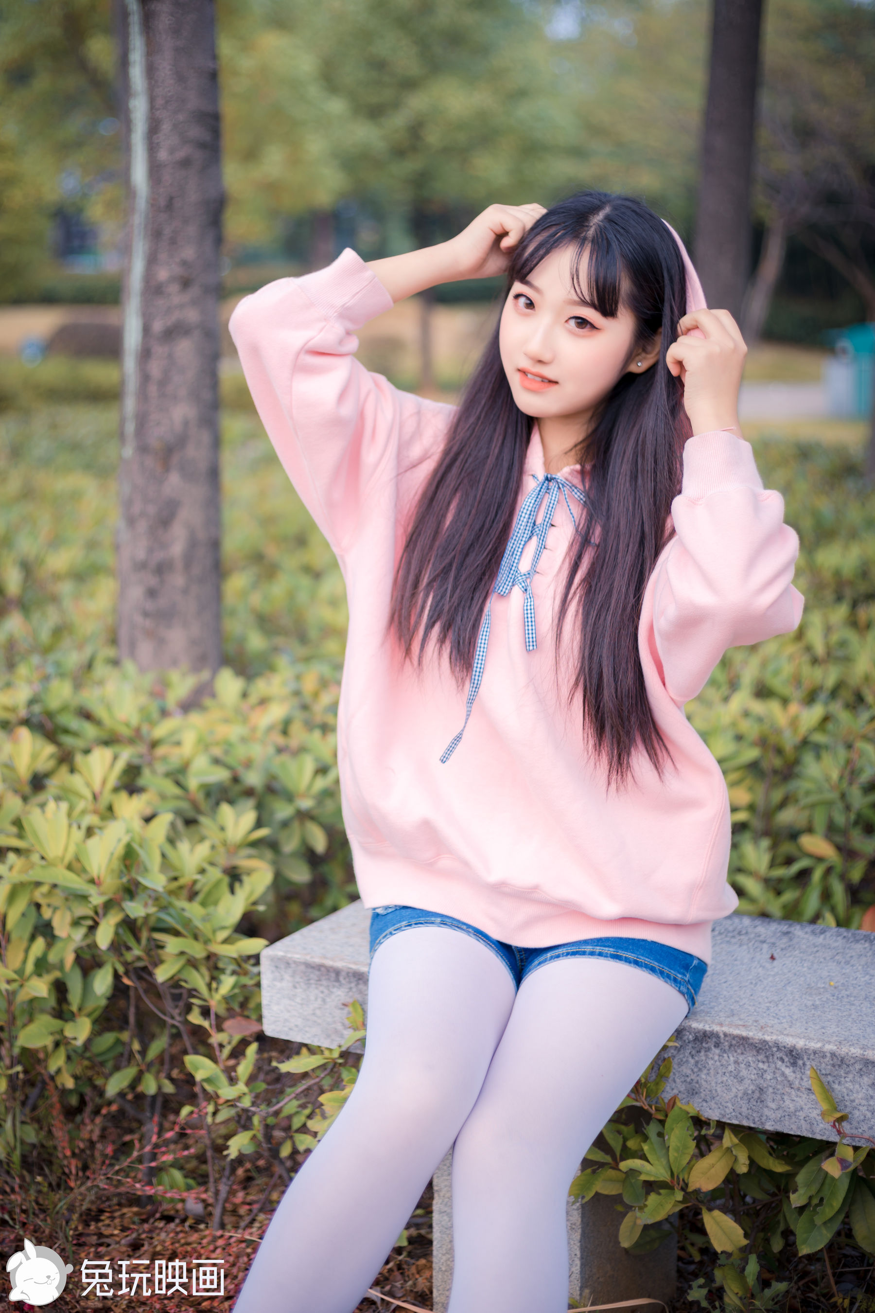 [兔玩映画] - 和小姐姐去公园拍照_第1张