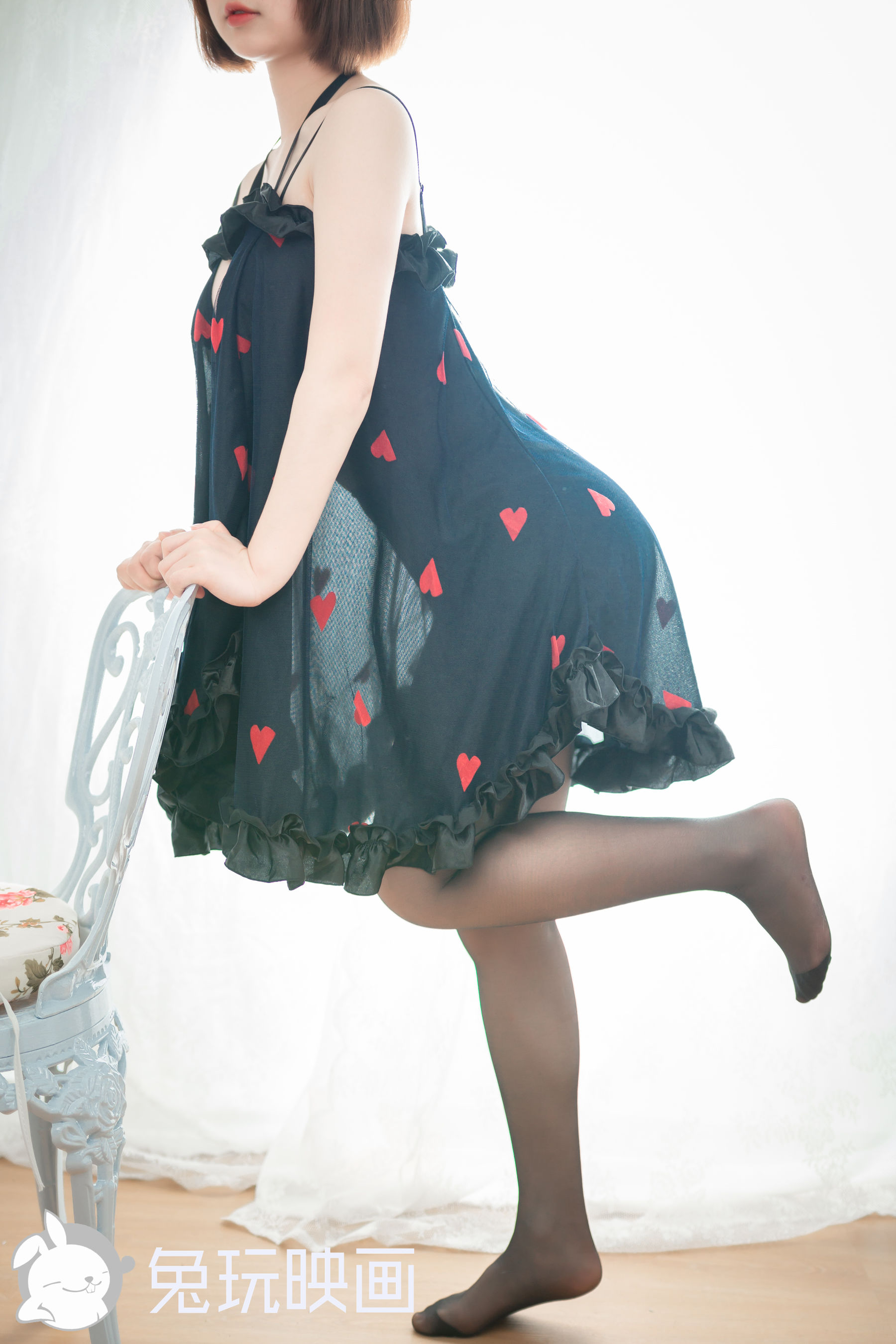 [兔玩映画] - 桃子的吊带睡衣_第2张