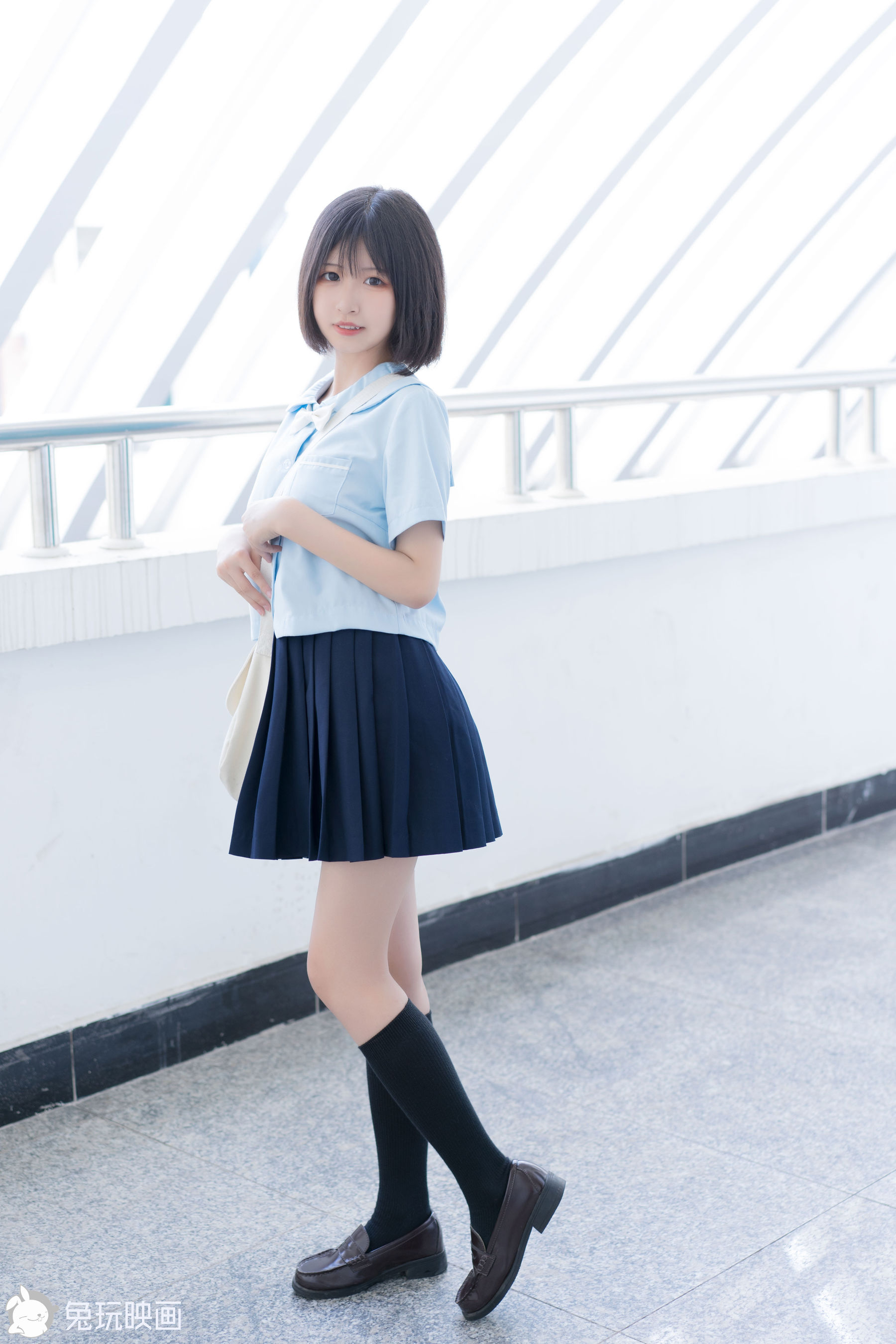 [兔玩映画] - 绝对领域制服裙_第1张