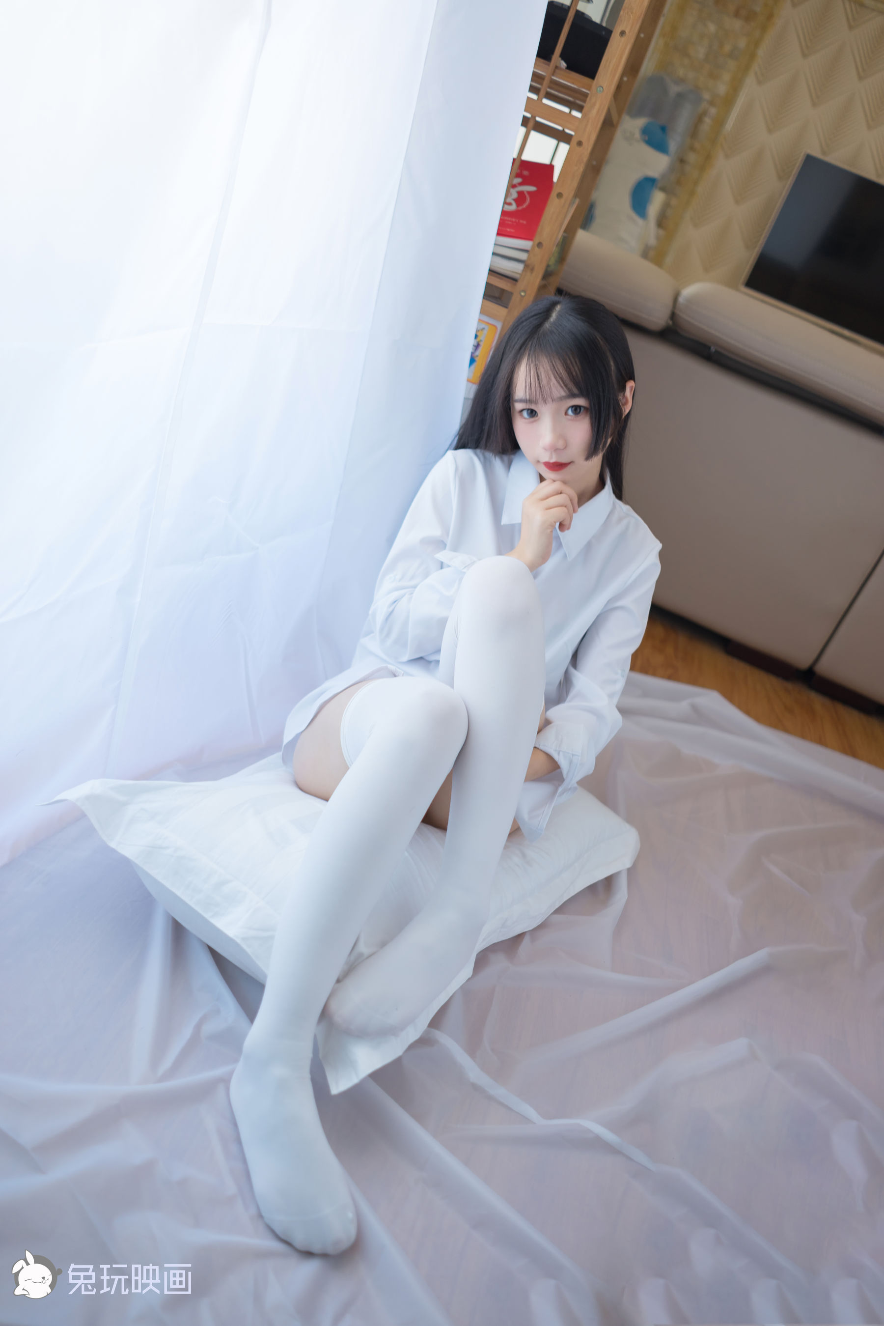 [兔玩映画] - 萝莉的衬衫一级棒！_第1张
