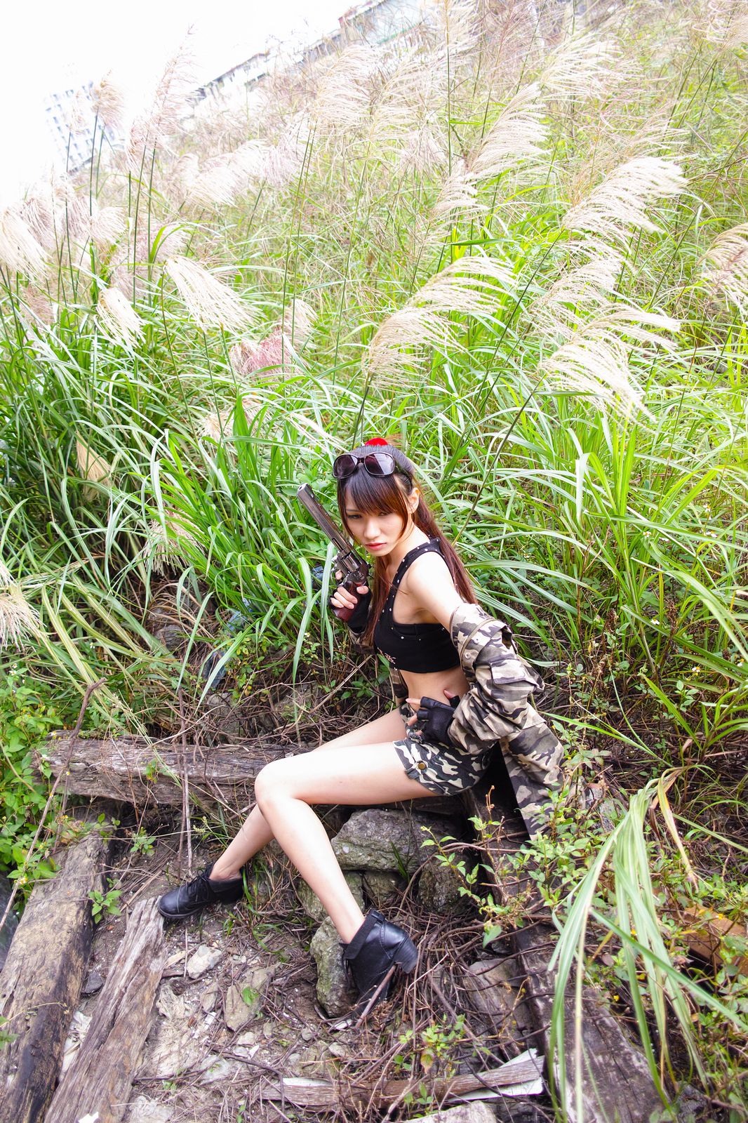 台湾美女蔡译心Candice《南港廢墟外拍》_第3张