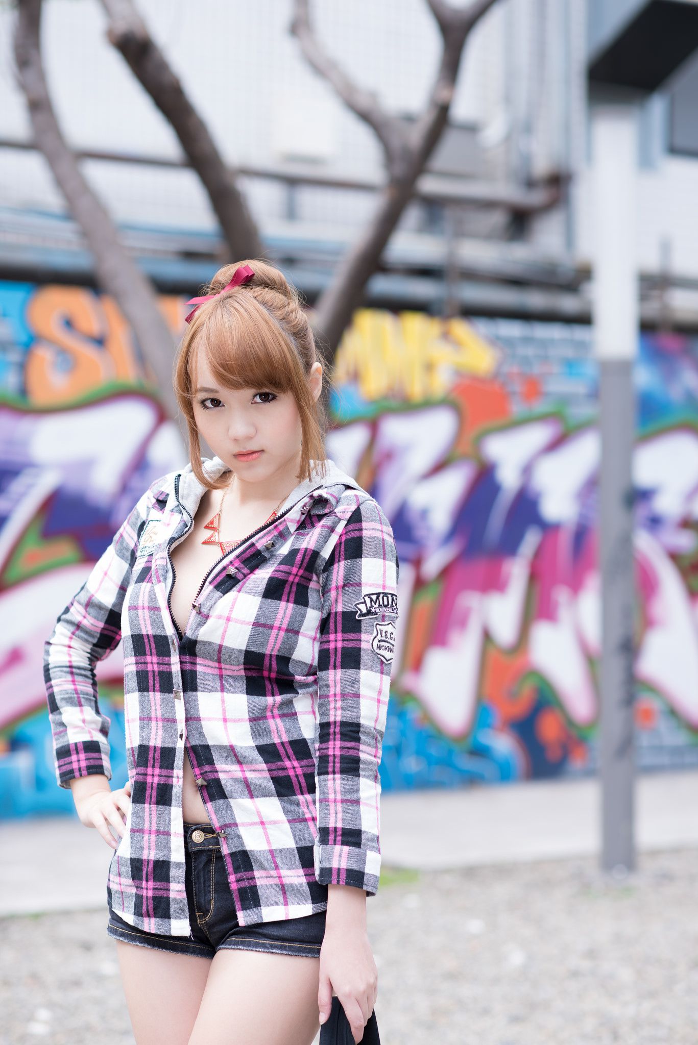 台湾美女黄镫娴Neko《信义外拍》_第3张