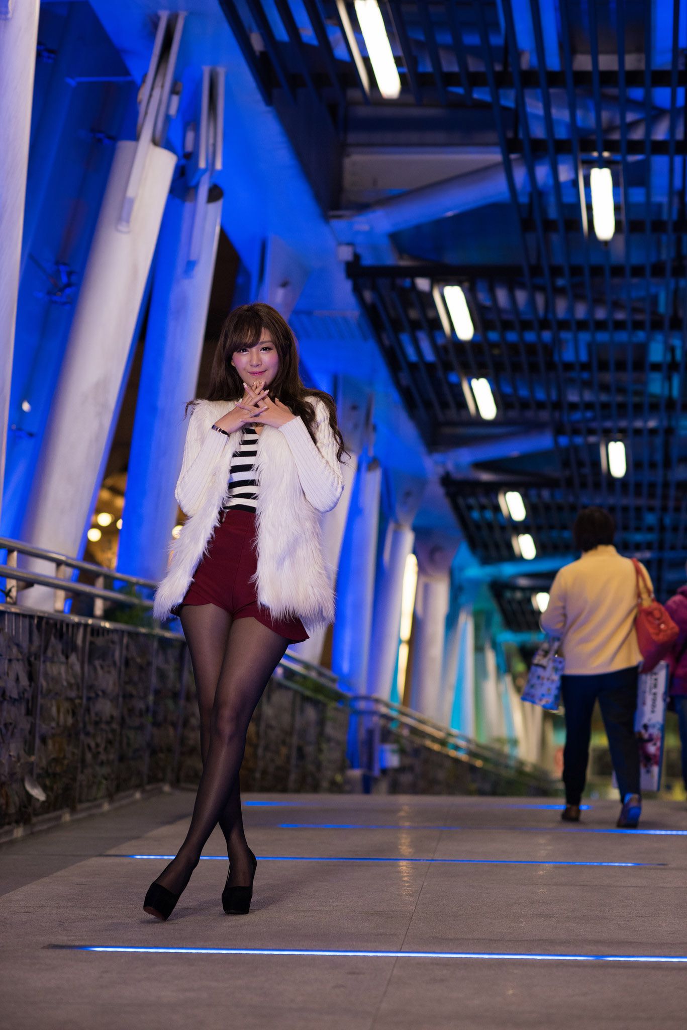 台湾美女夏晴MISO《圣诞外拍》_第2张