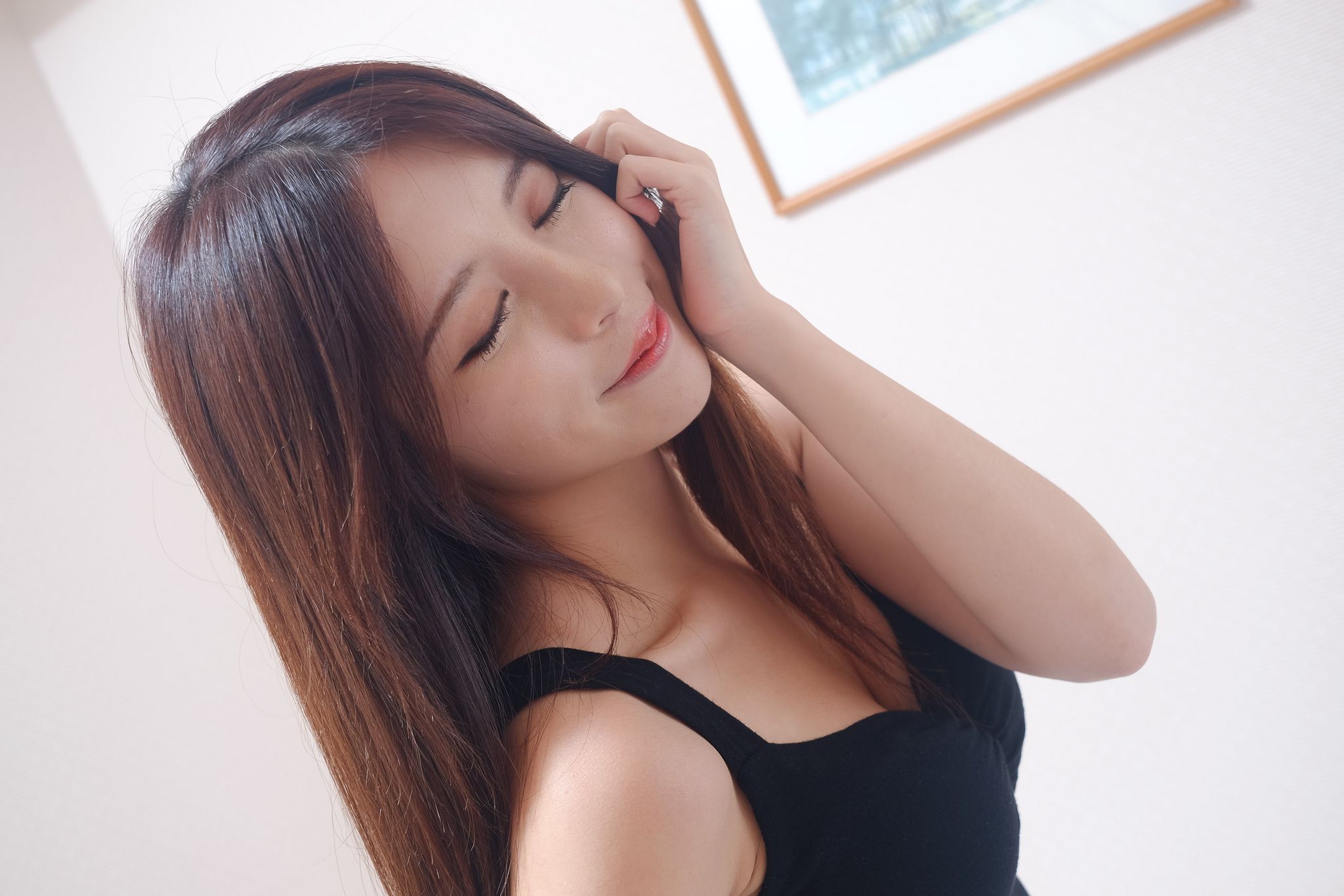 网红嫩模张齐郡JULIE《甜美吊带女神》_第3张