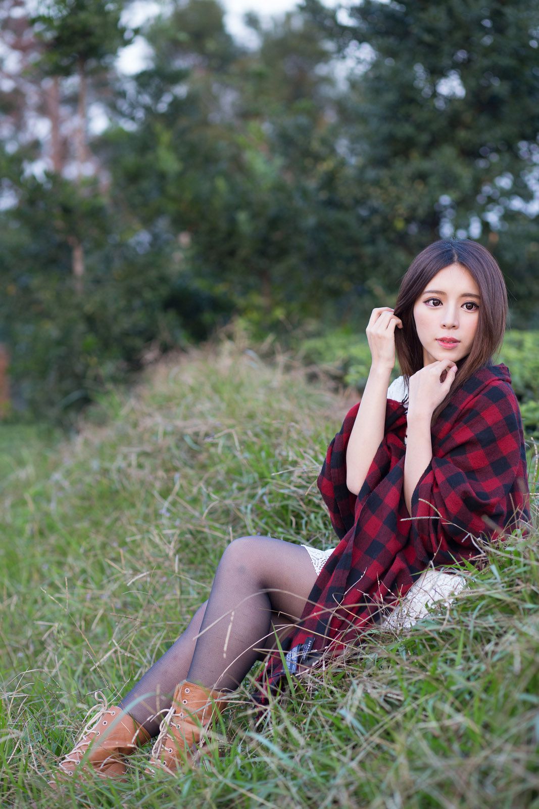 台湾女神张齐郡JULIE《踏青》_第1张