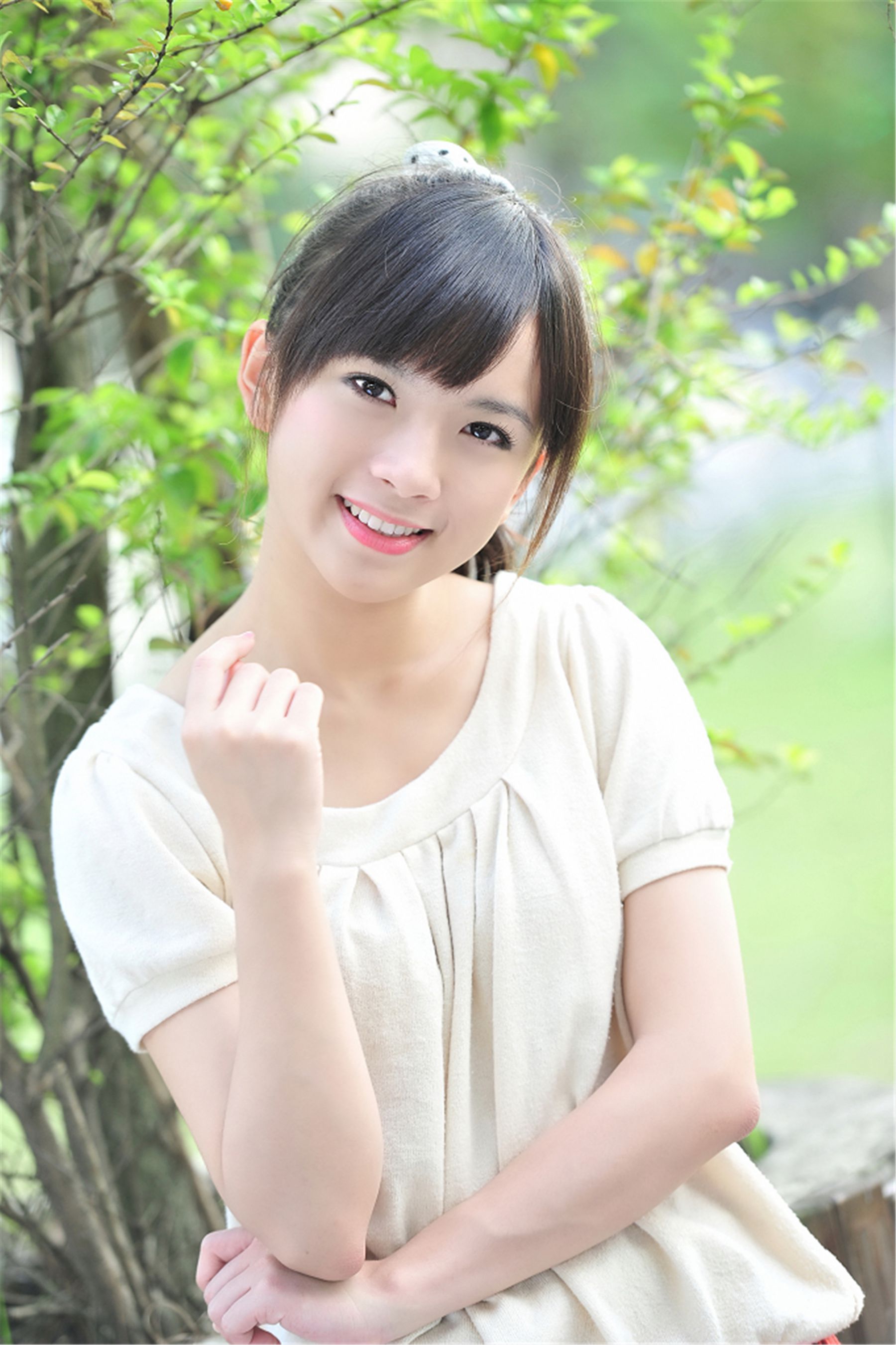 台湾美少女小敬(虞成敬)《逸仙公园外拍》_第3张