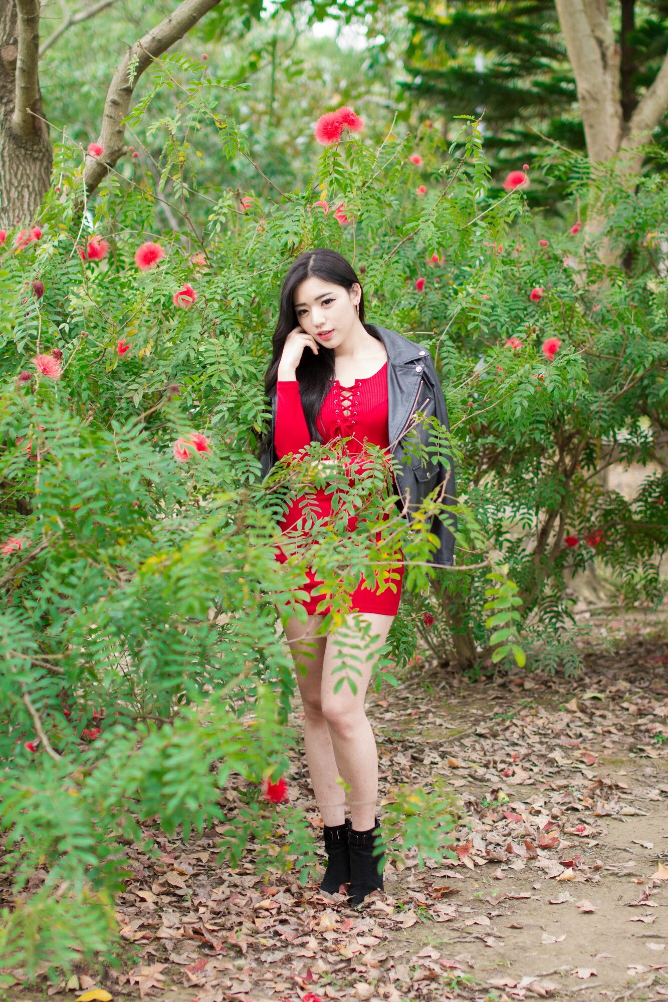 [台湾网红美女] 谢立琪 大安森林公園_第1张