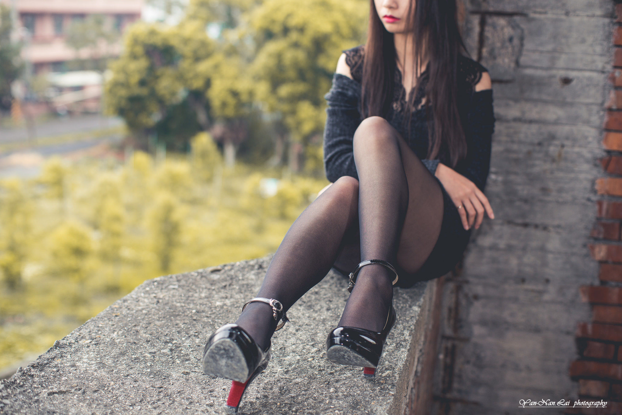 [台湾嫩模] Jenny《黑丝外拍》_第3张