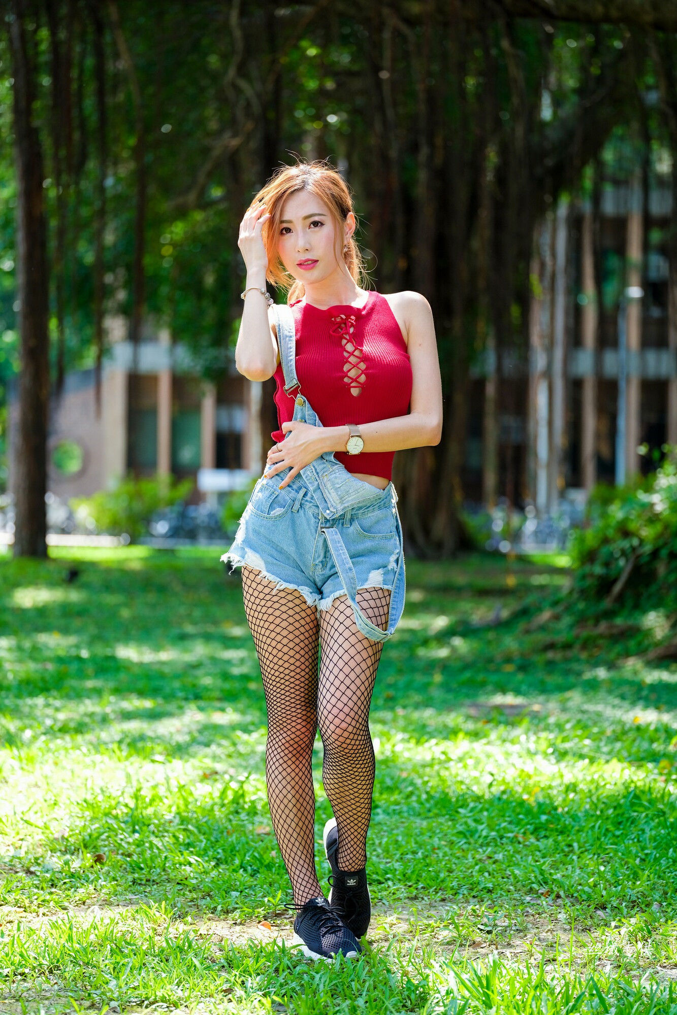 [台湾正妹] 黄艾比 外拍服装（网袜）_第5张