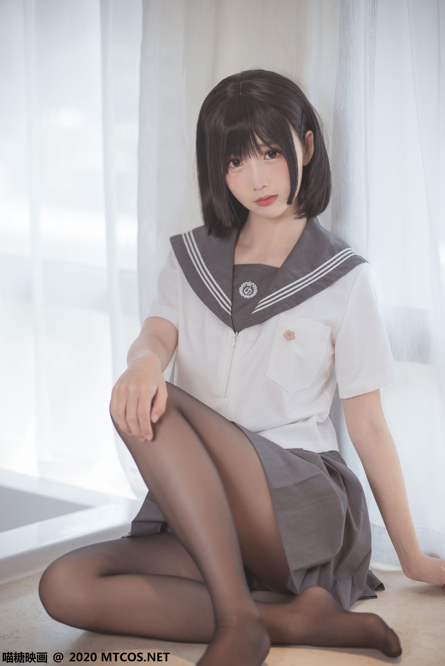 [喵糖映画] JKL.017 面饼仙儿 黑丝JK制服_第1张