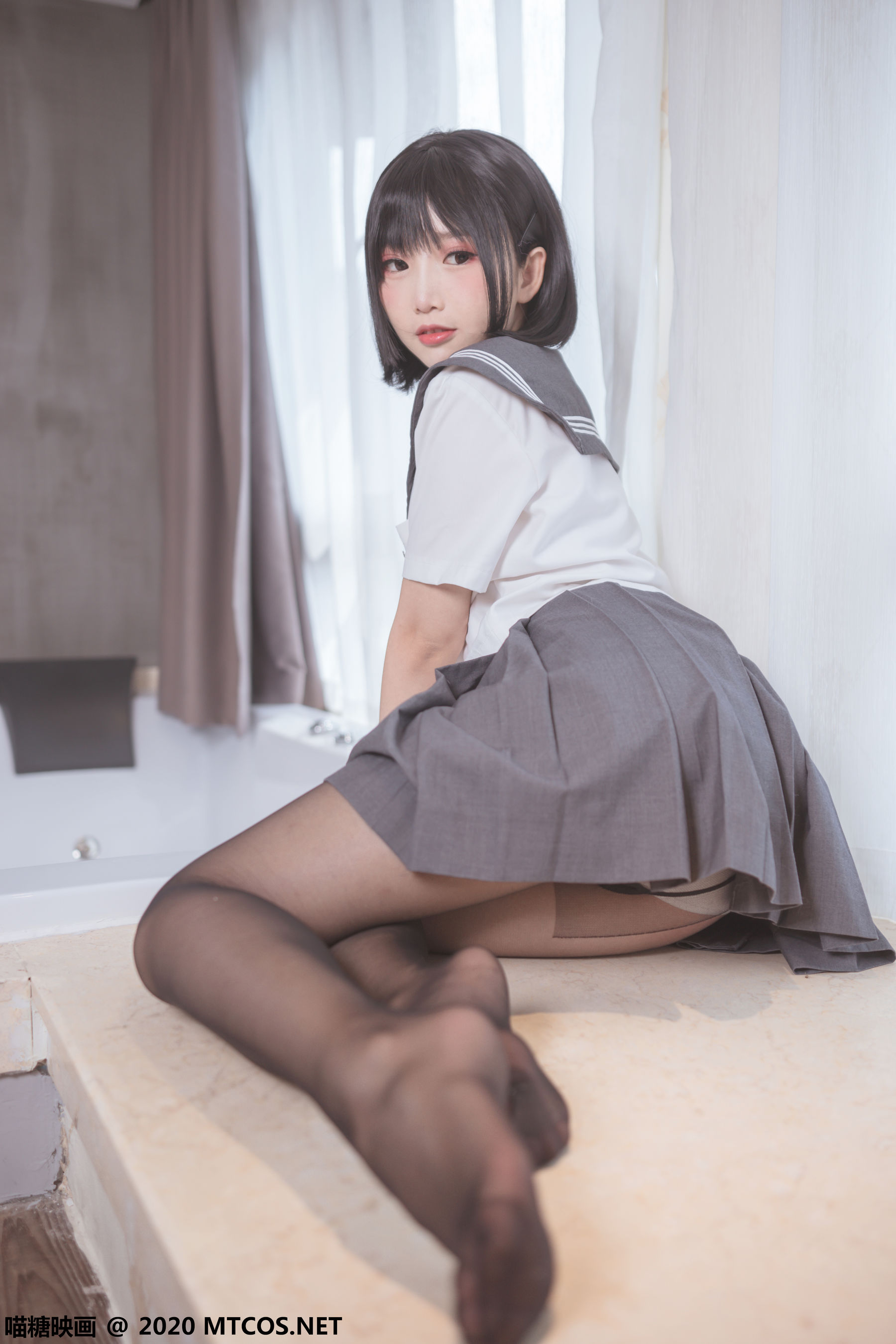 [喵糖映画] JKL.017 面饼仙儿 黑丝JK制服_第4张