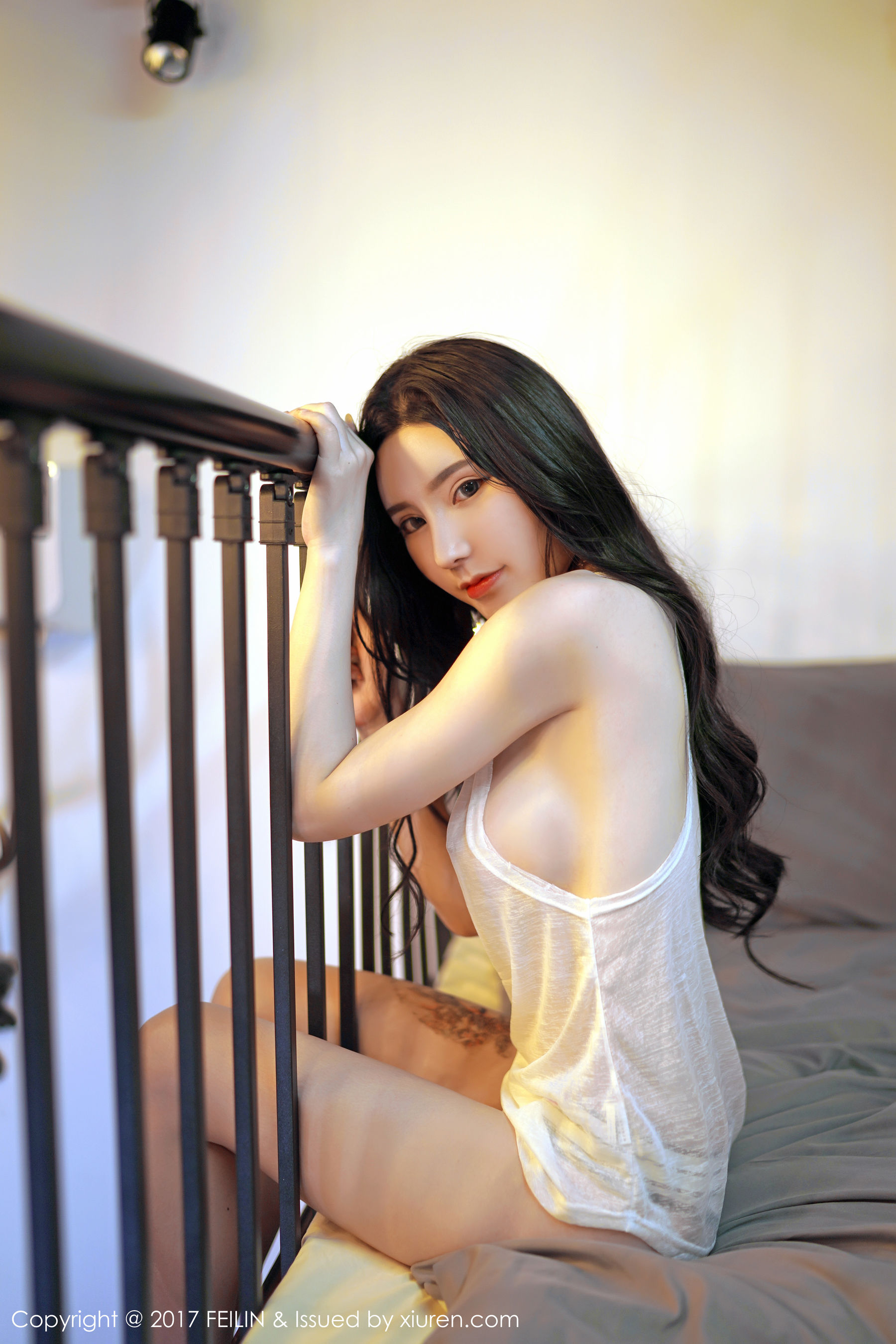 周于希dummy《半透背心疑似激凸，酥胸乱颤，秀腿美臀诱惑》 [嗲囡囡FEILIN] Vol.109_第1张