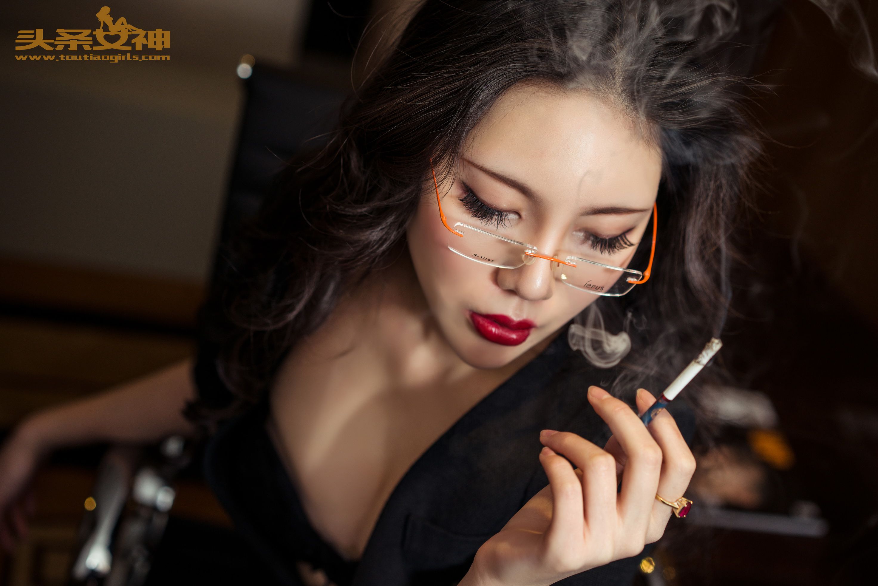 米娅《美足秘书》 [头条女神]_第5张