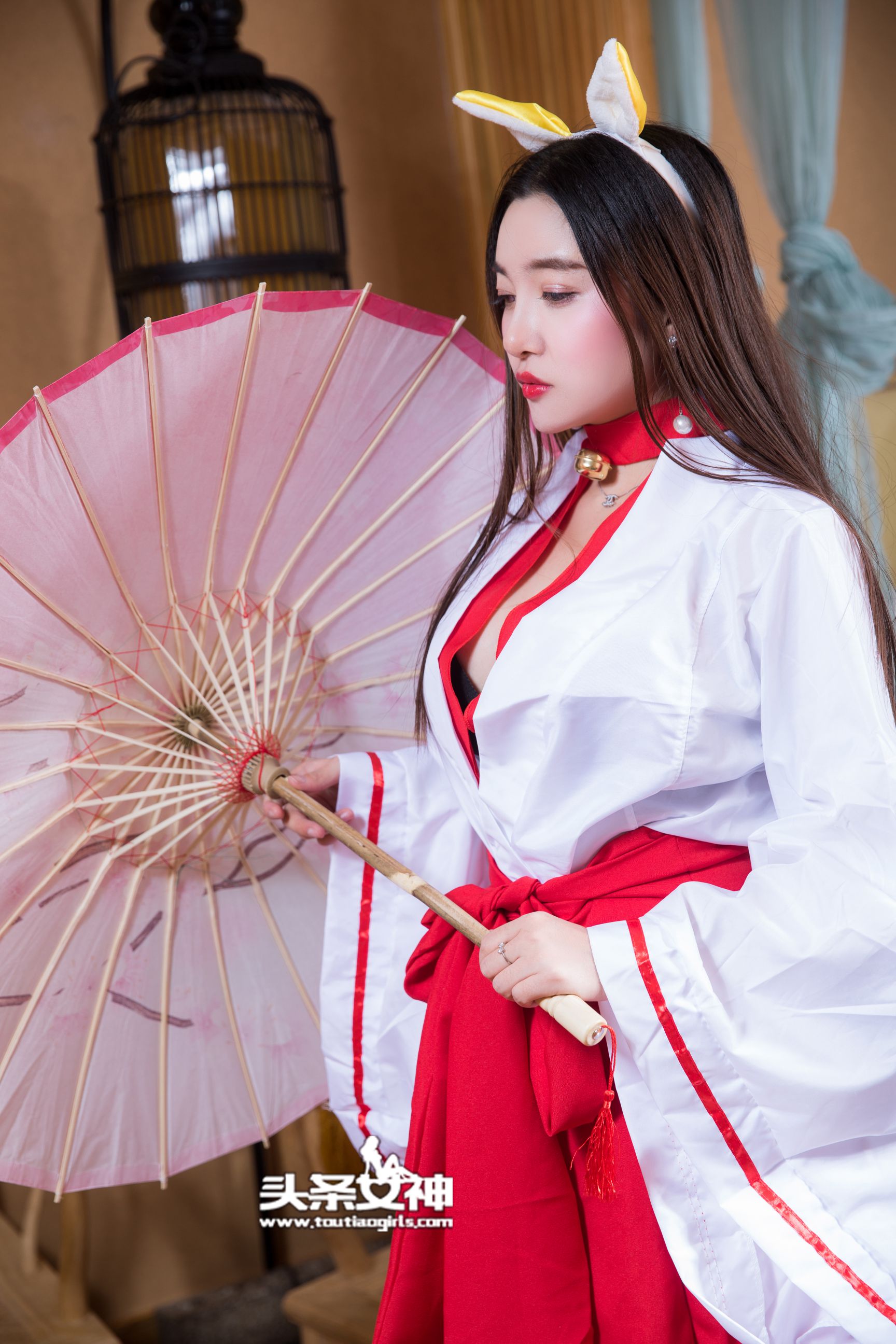 李梓熙《白桂院凛凛蝶 九尾狐狸COS》 [头条女神] VIP专享_第2张