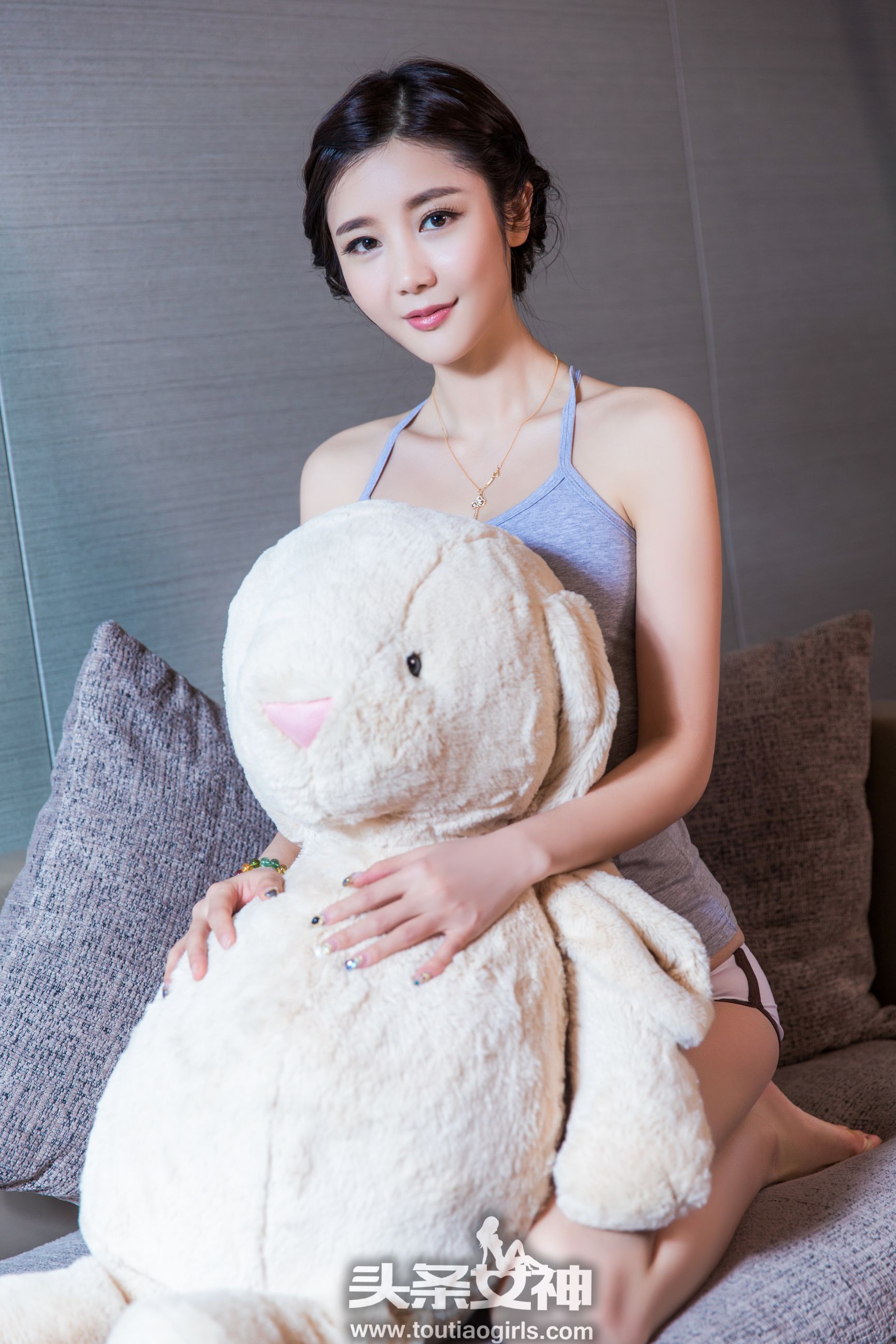 苏凉(小鱼)《我爱兔兔》 [头条女神]_第4张