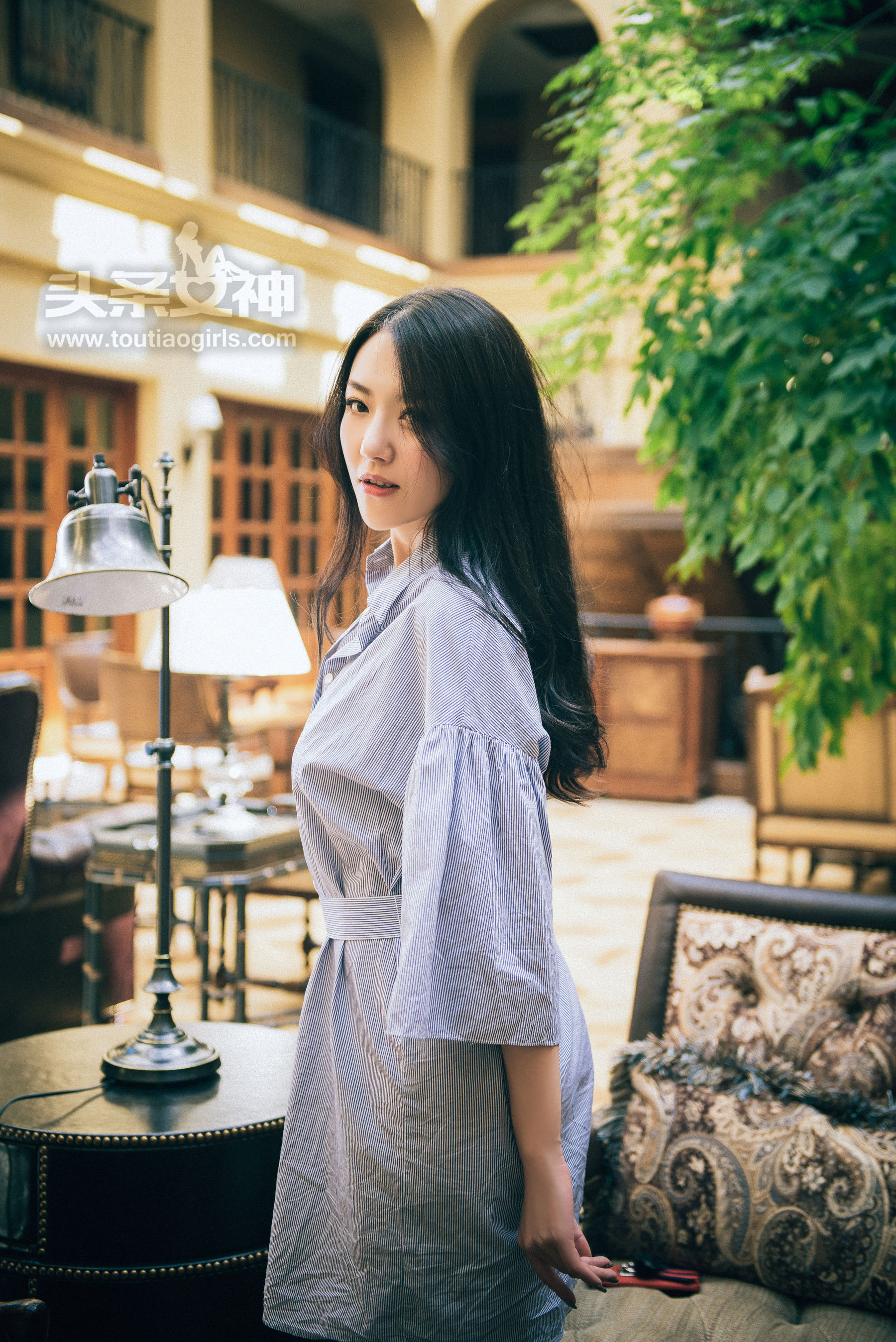 丹丹《爱在深秋》 [头条女神]_第4张