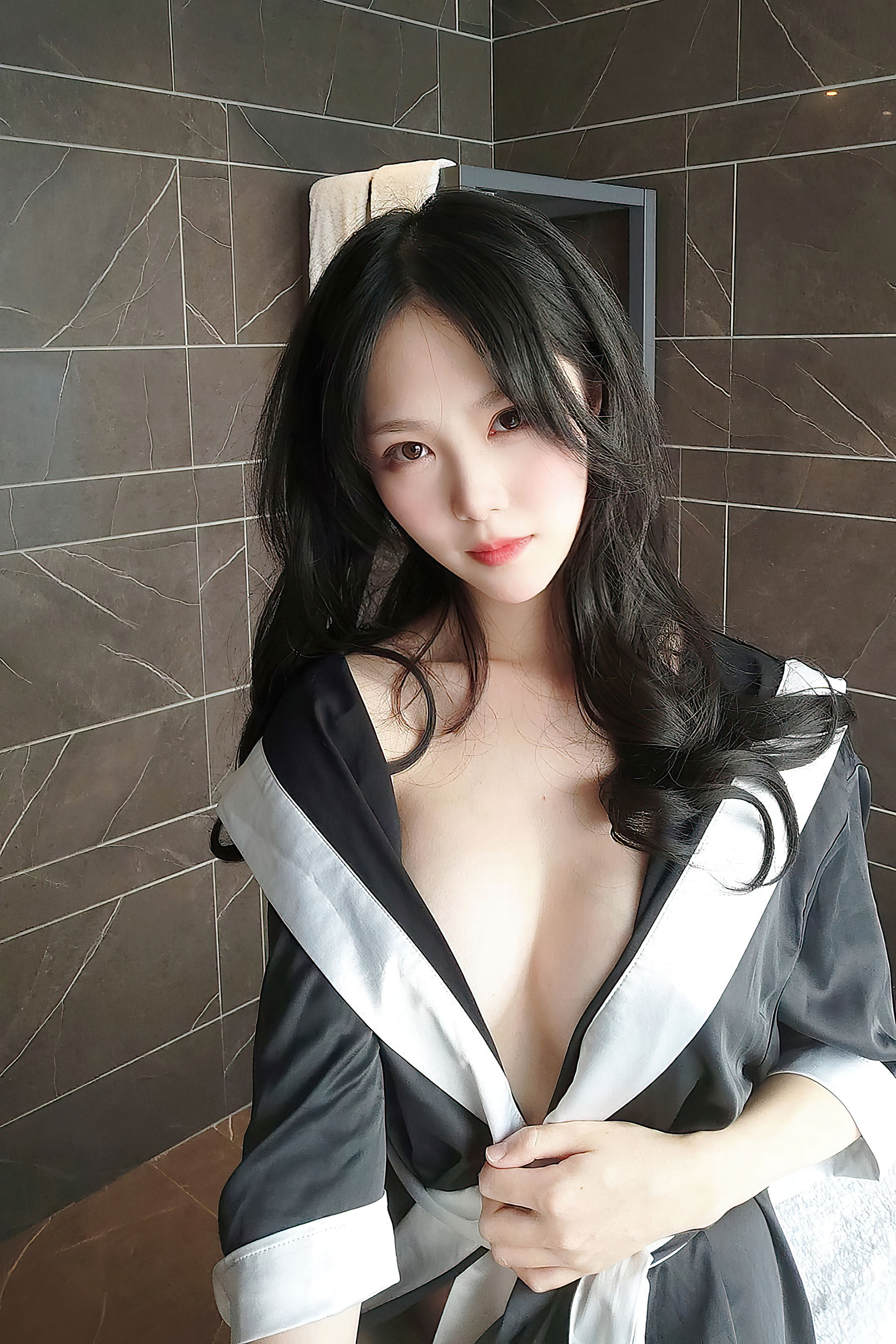 [尤蜜YouMiabc]  抖娘利世 今夜不归_第2张
