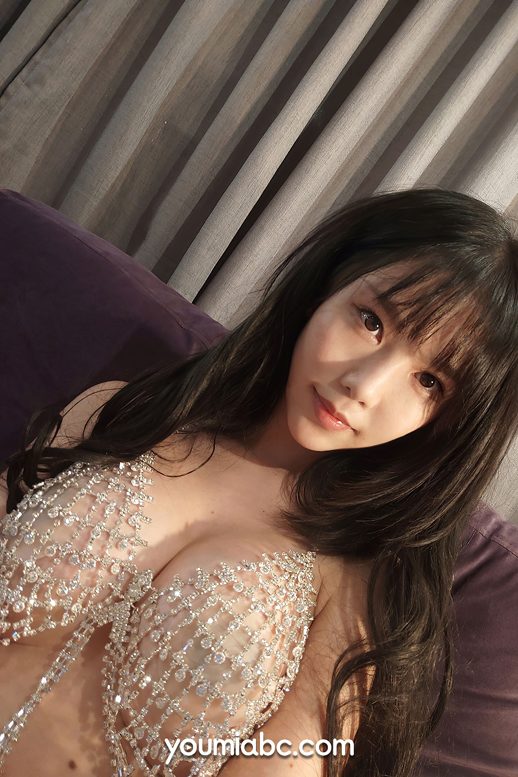 [尤蜜YouMiabc]  抖娘利世 闪光少女_第2张