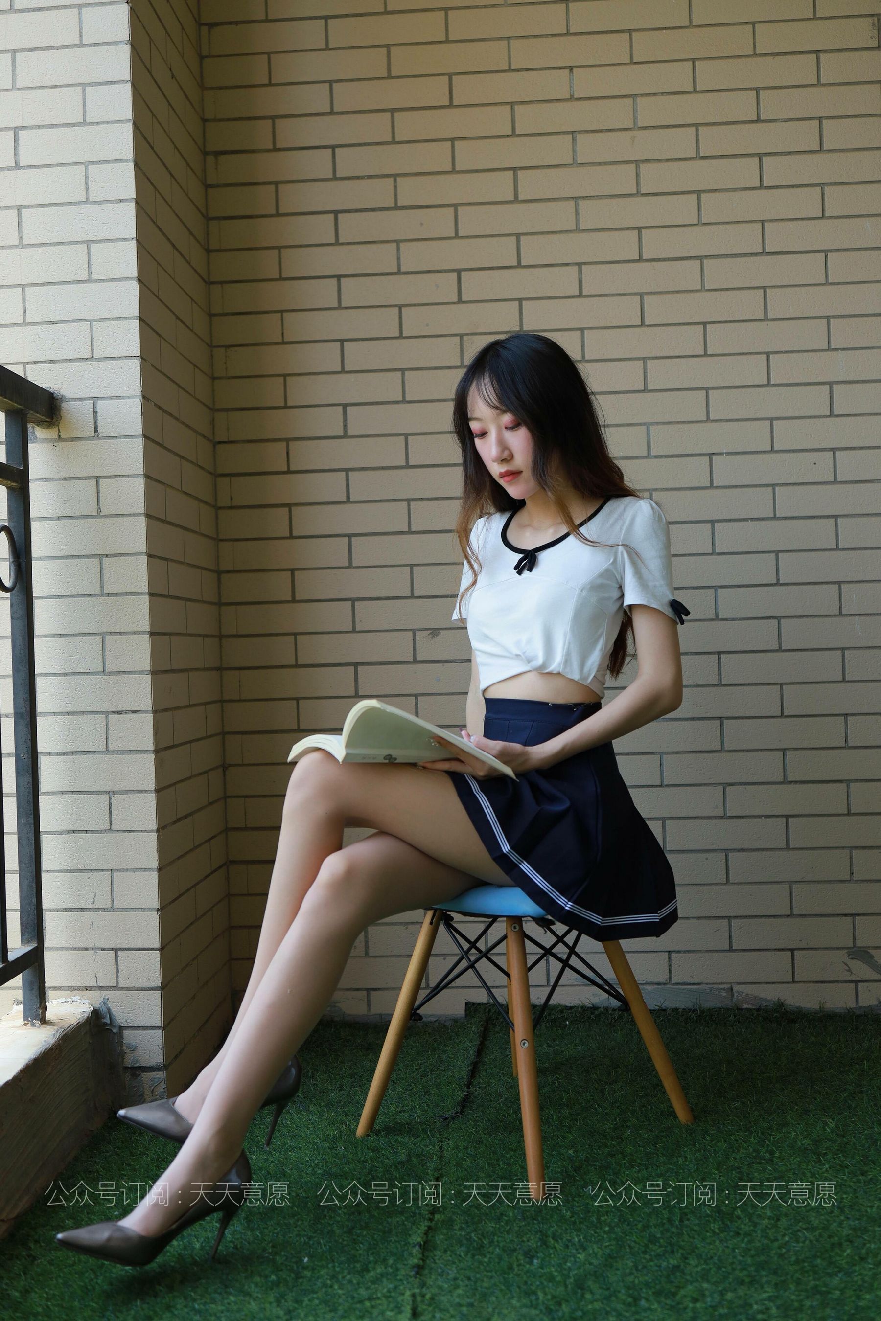 [IESS异思趣向]  模特：怡怡《长腿少女》_第4张