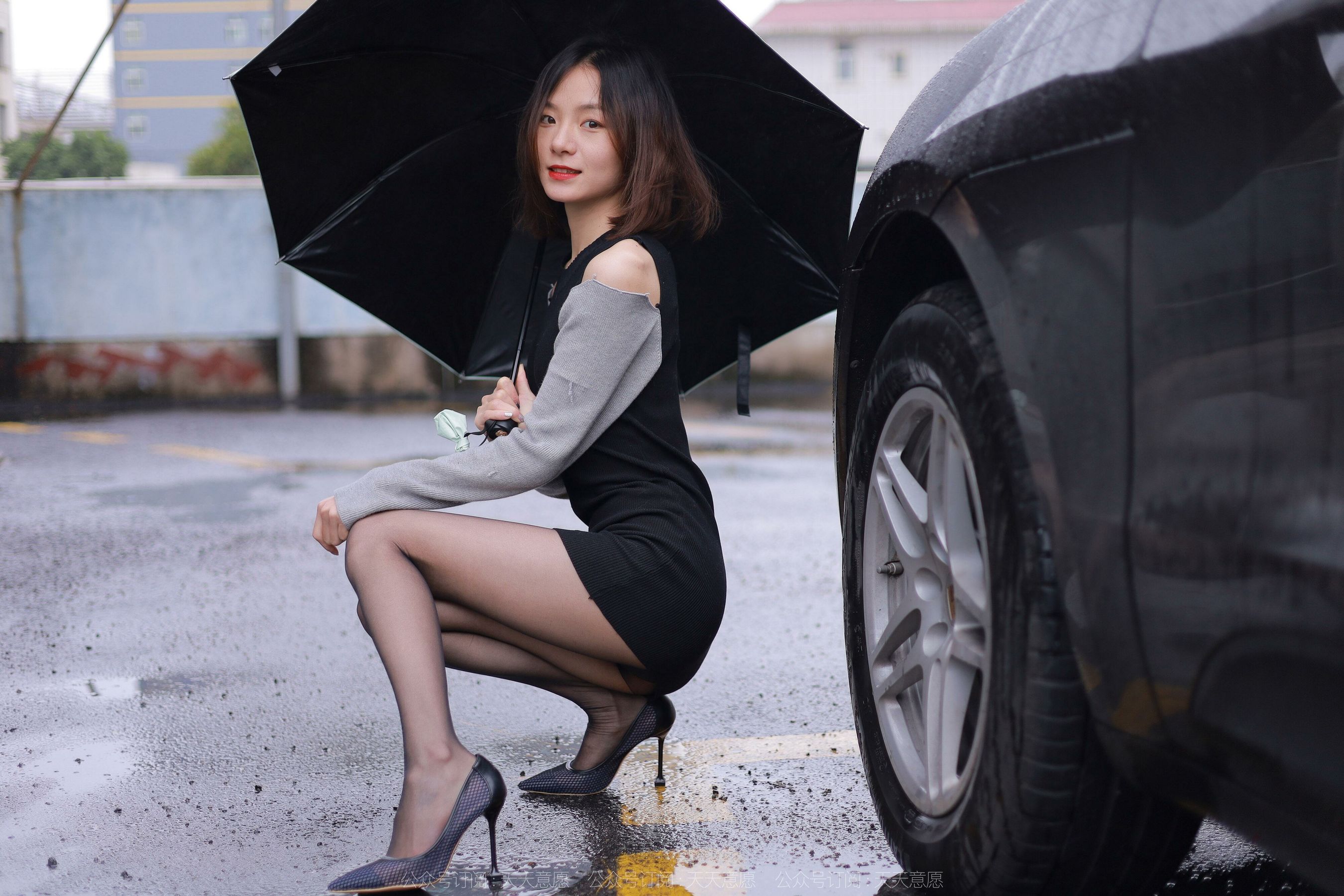 [异思趣向IESS] 模特：小六《雨中的嘿丝》_第1张