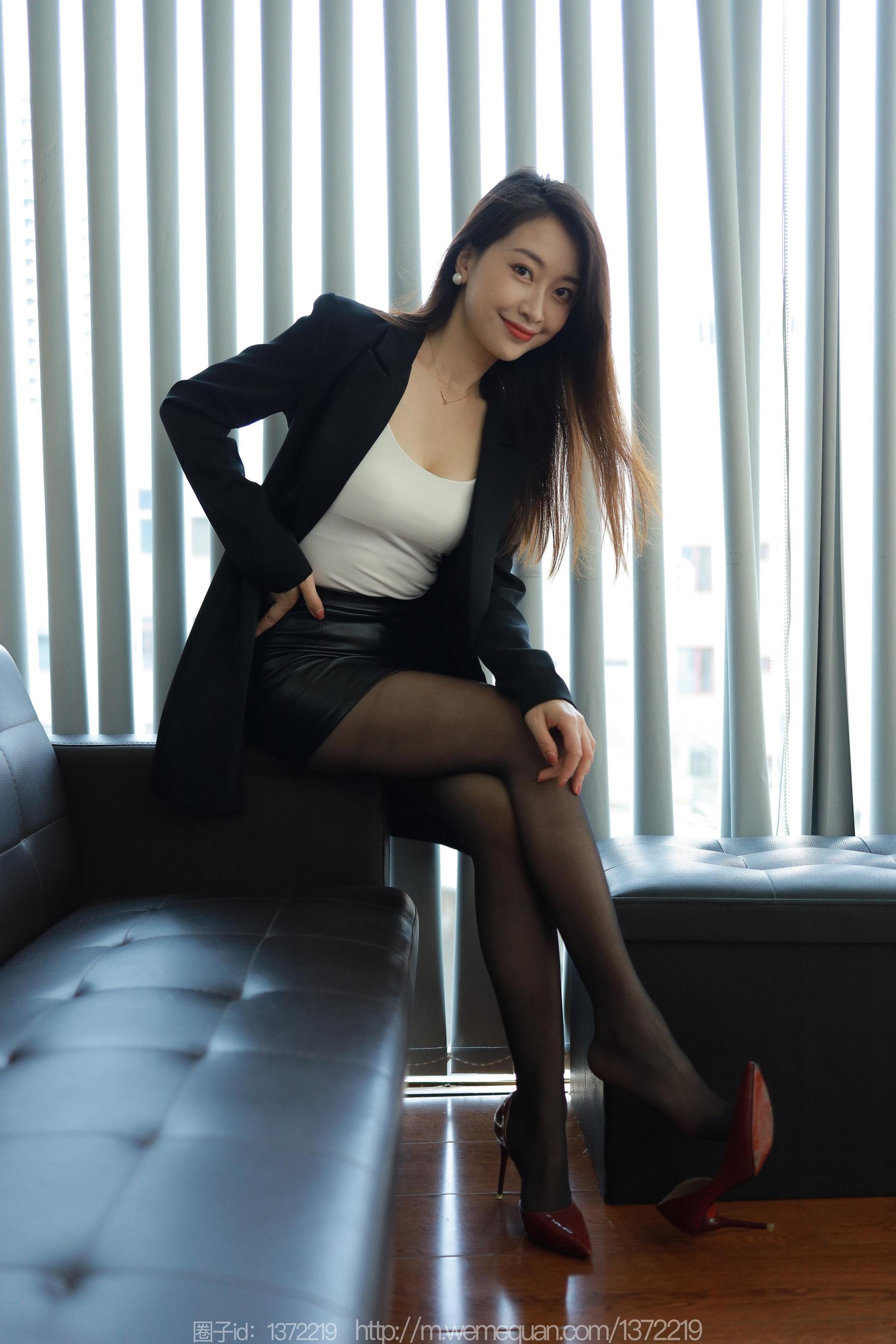 IESS异思趣向 - 模特：小婕 《风一样的女人》_第1张