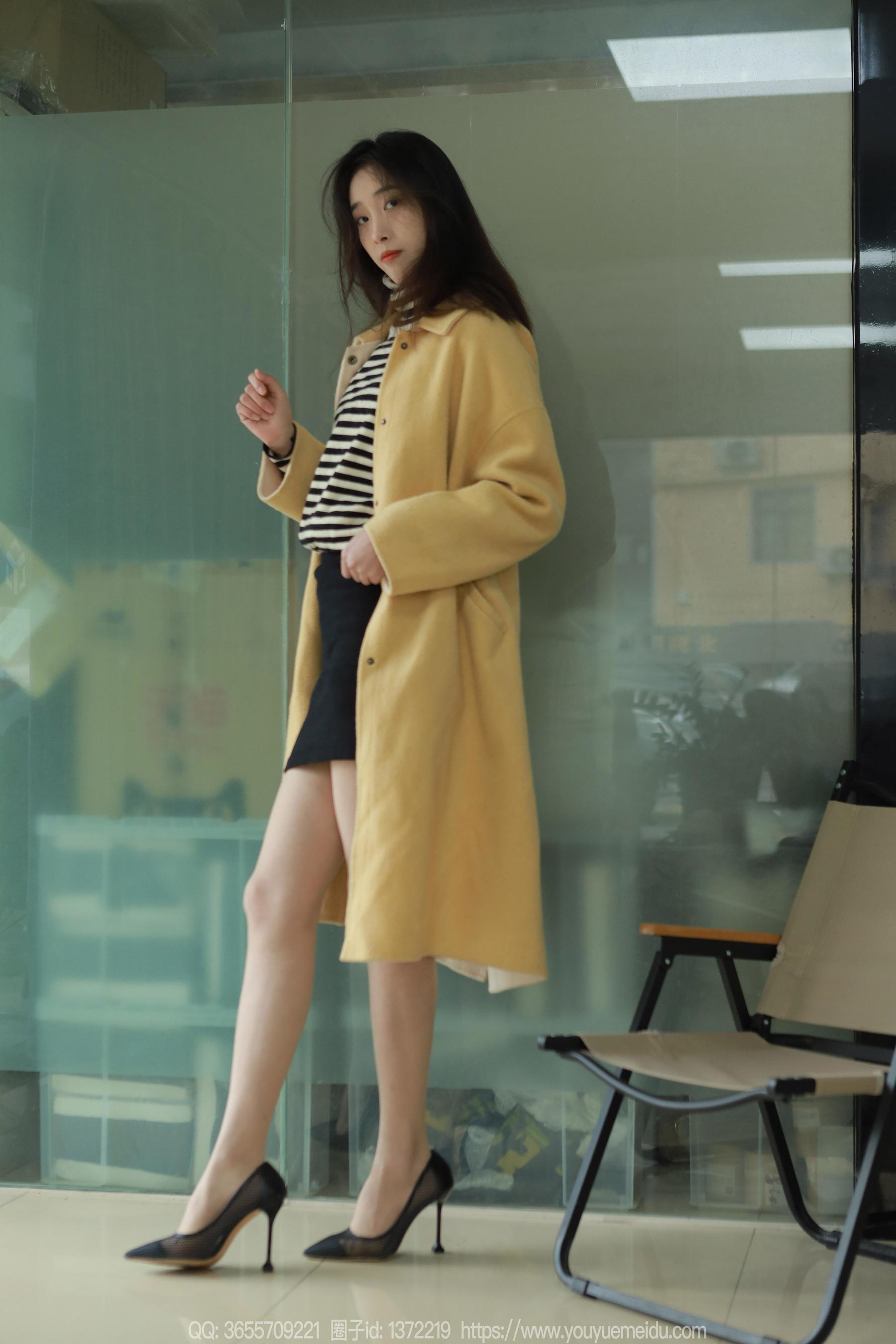 IESS异思趣向 - 模特： 小九 《长腿烤火》_第4张