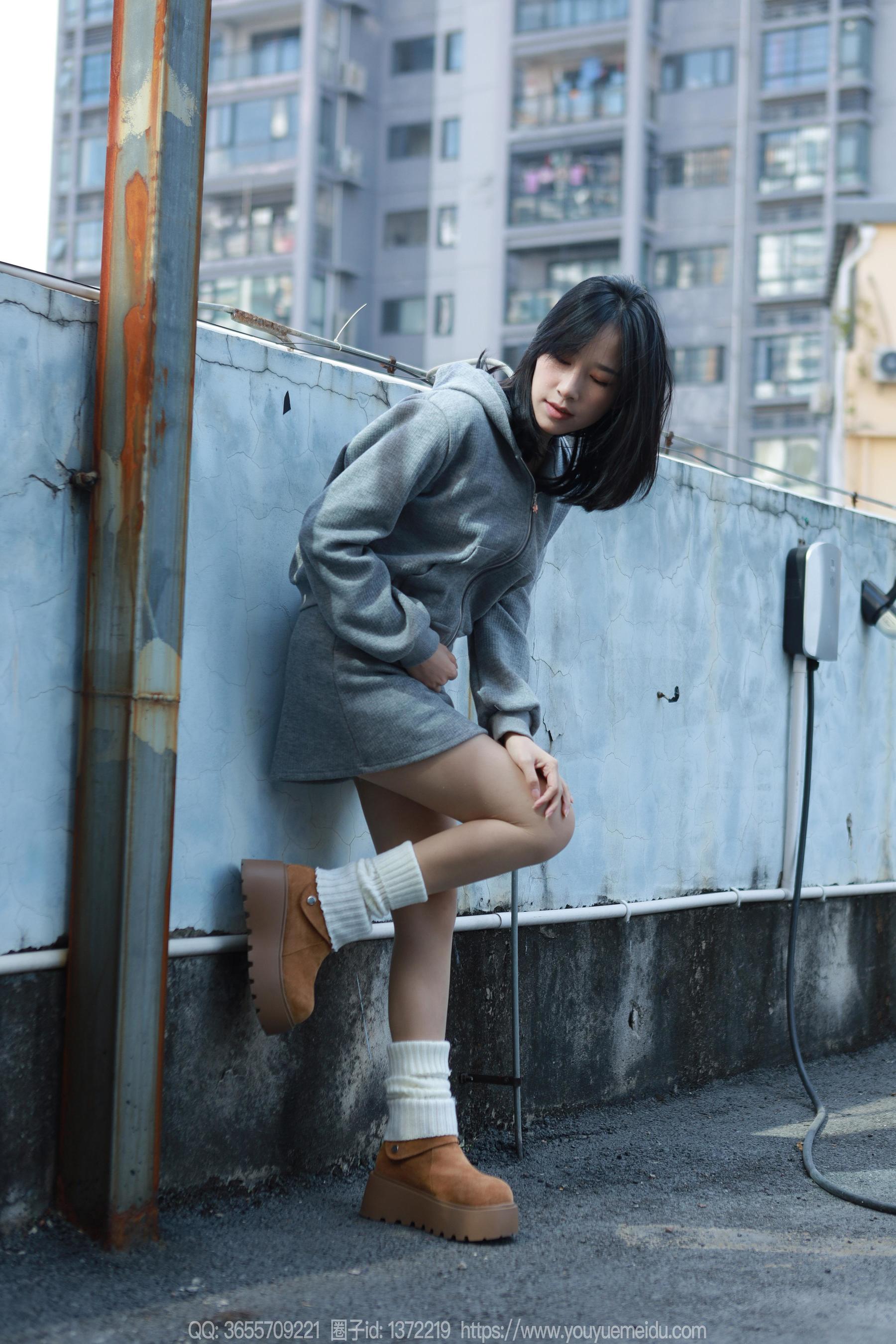 IESS异思趣向 - 模特： 美子 《堆堆袜（上）》_第2张