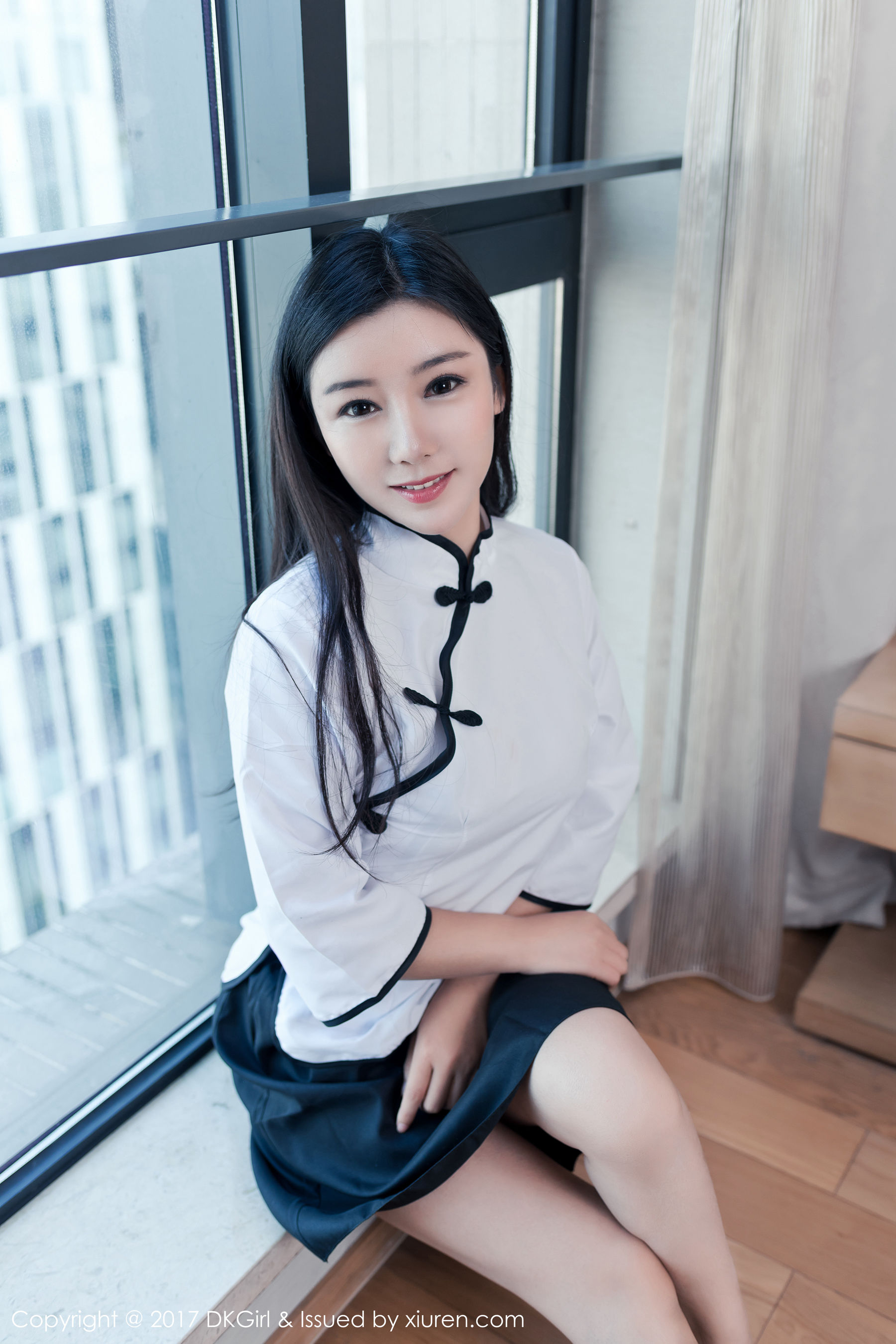 媛美人《甜美佳人，丰乳肥臀，真空演绎民国风》 [御女郎DKGirl] Vol.052_第2张