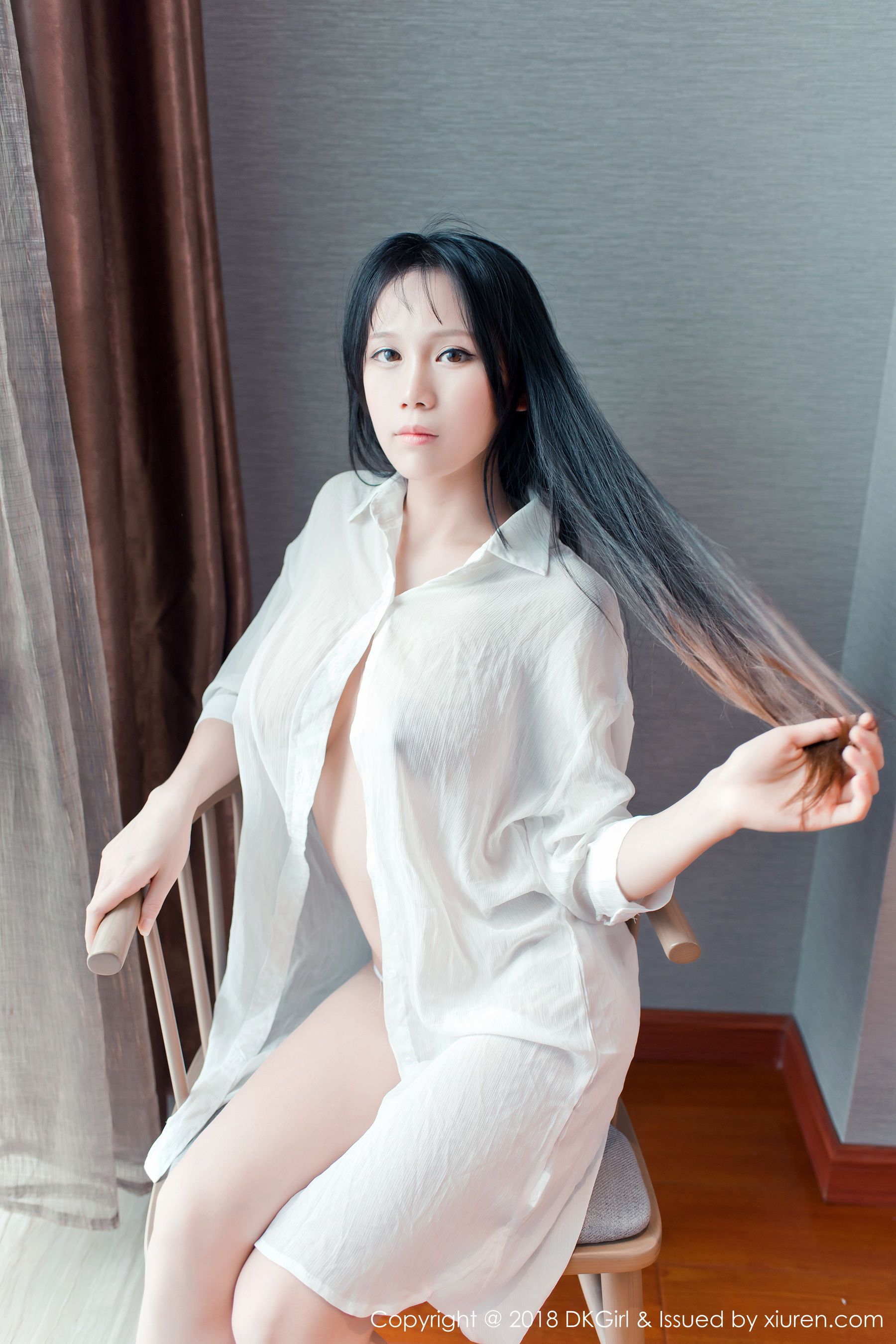 李可可《童颜巨乳，F乳真空演绎》 [御女郎DKGirl] Vol.070_第3张