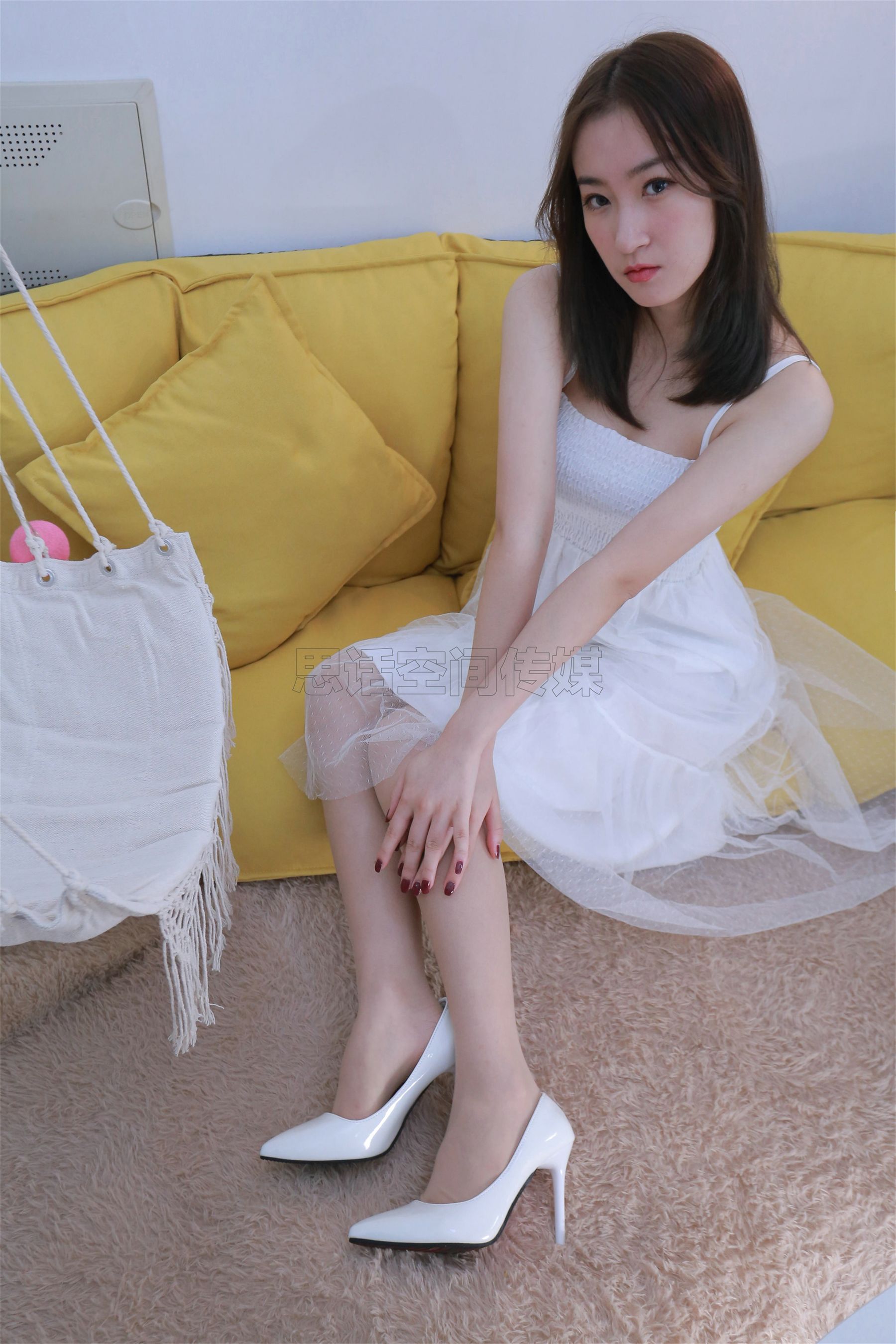 [思话SiHua] SH153  (新模）Reya 小白裙下的美腿_第3张