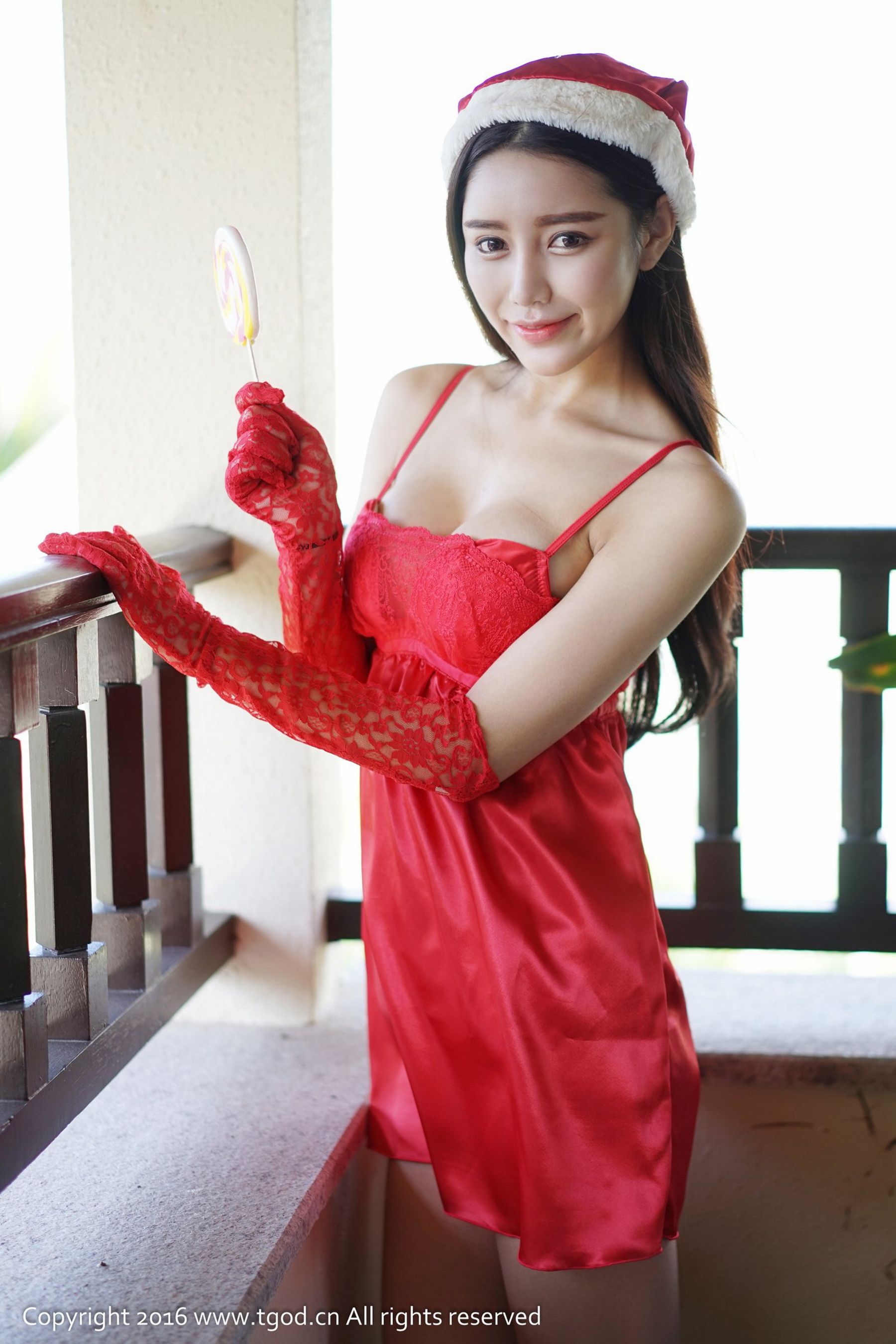 徐妍馨Mandy《天使般的笑容 女仆圣诞装》 [推女神TGOD]_第2张