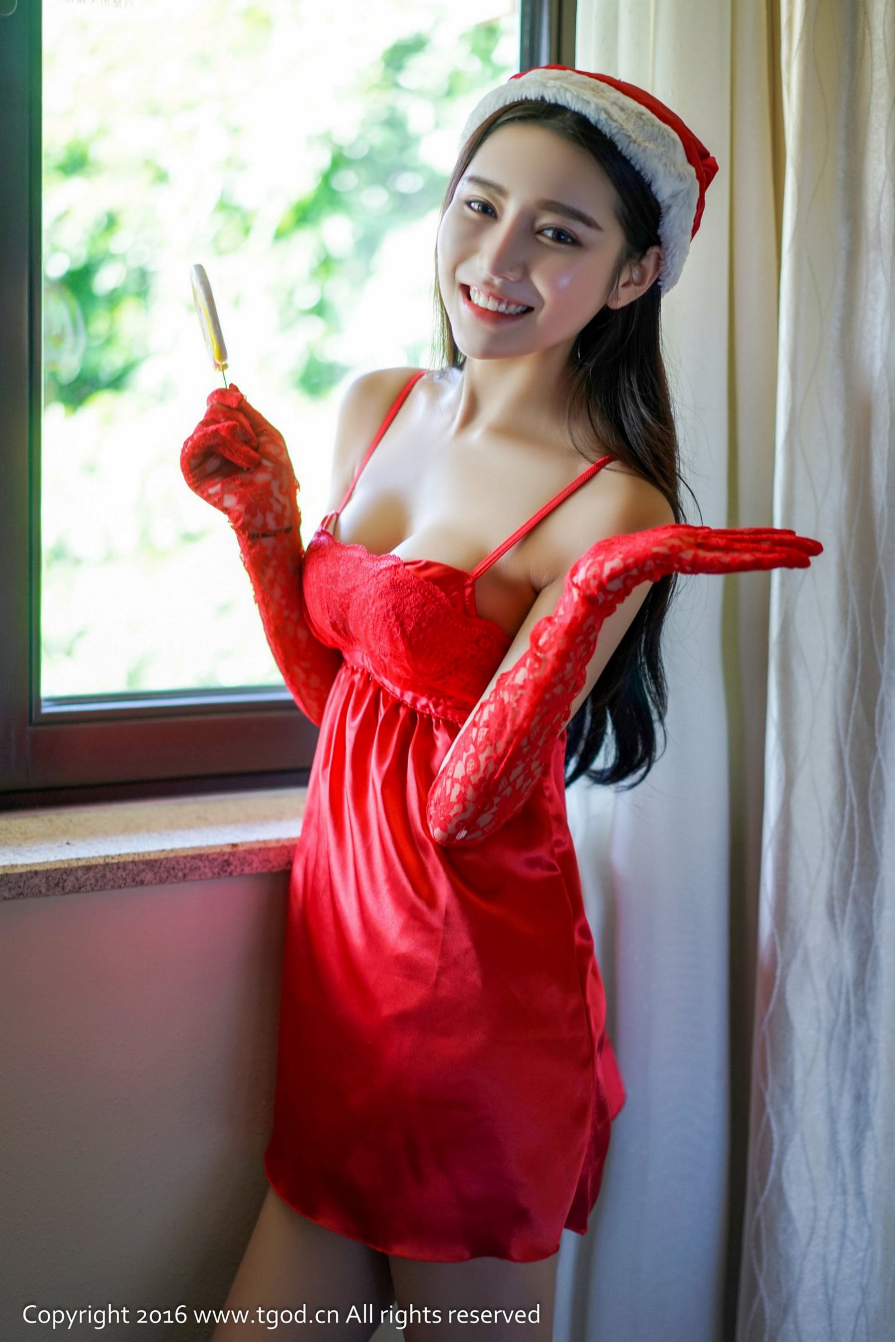 徐妍馨Mandy《天使般的笑容 女仆圣诞装》 [推女神TGOD]_第5张