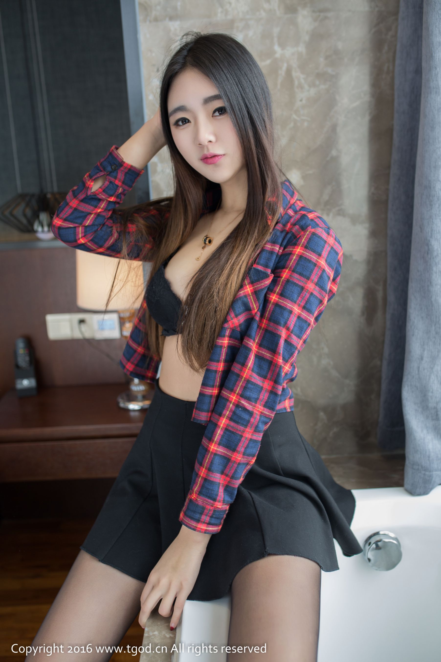 可乐Vicky《甜心萝莉 纯情少女、满满都是欲望》 [推女神TGOD]_第2张