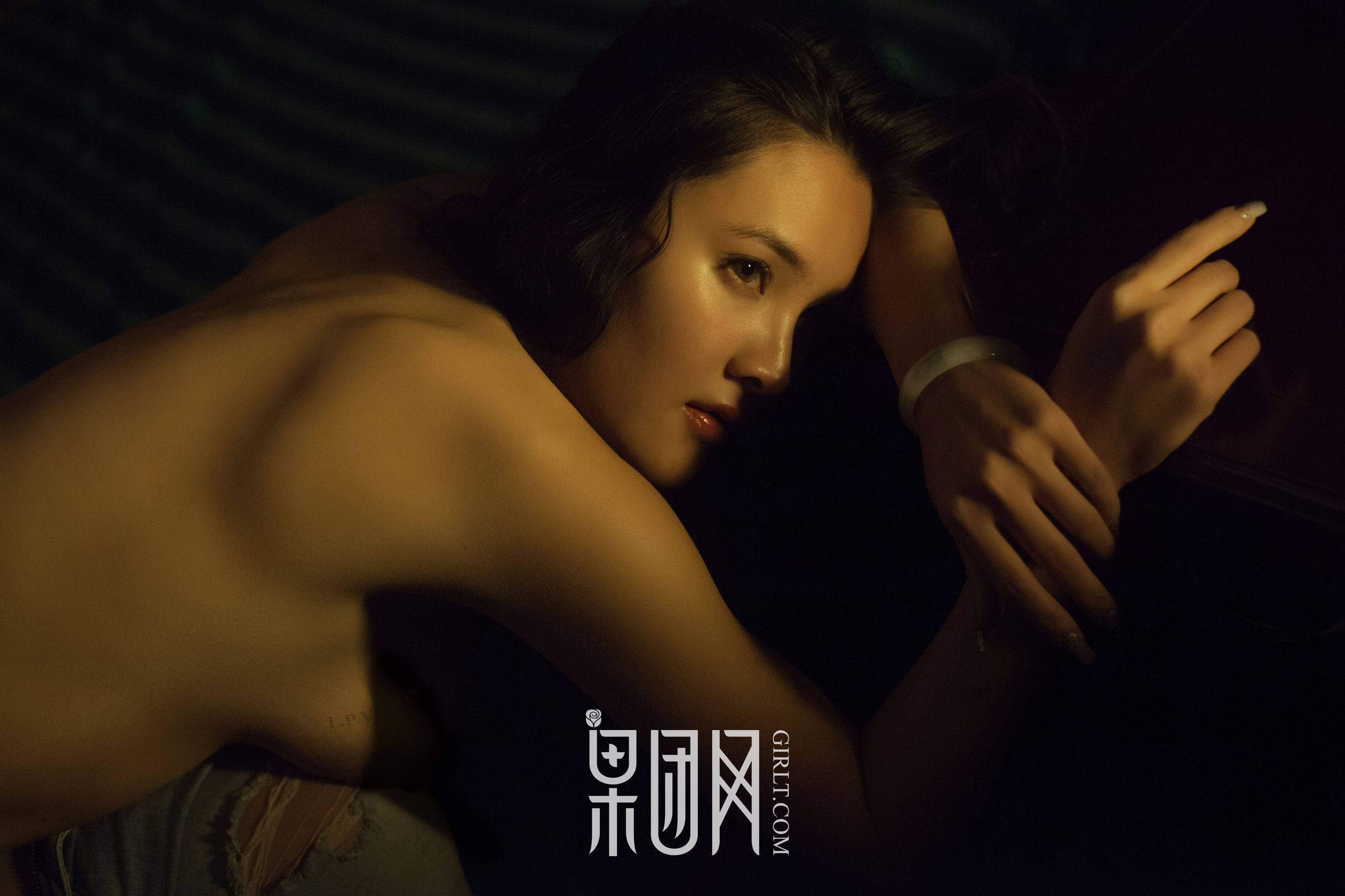美女画家《全裸上阵人体艺术》 [果团网Girlt] No.033_第4张