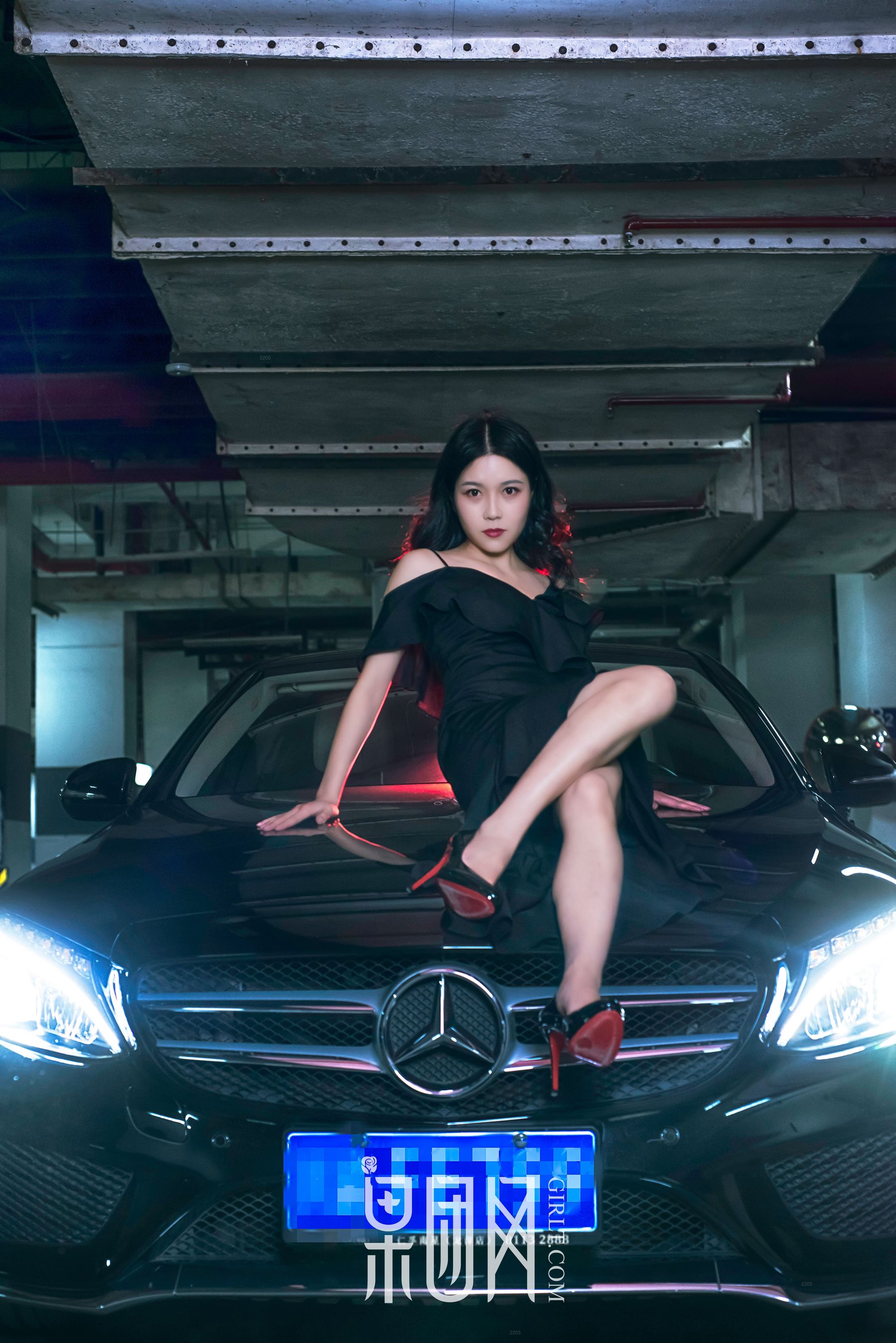 微微《美女vs豪车，你选择哪个！》 [果团网Girlt] No.107_第2张