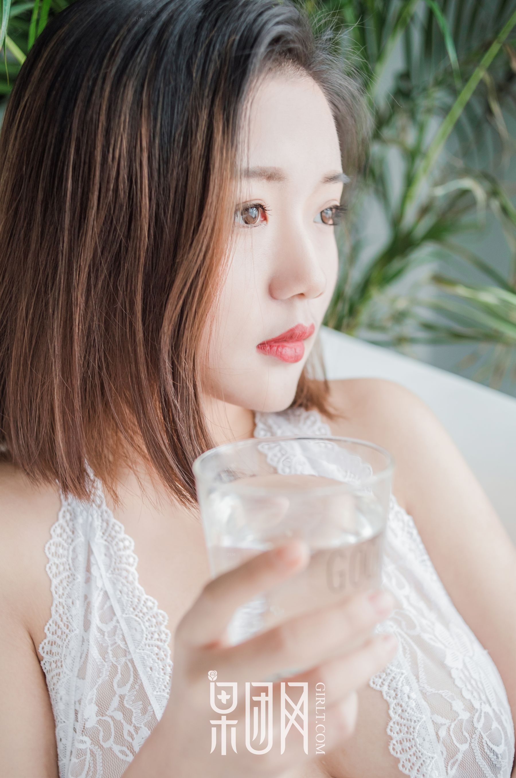 《骄傲的芭比女神坠落凡间！》 [果团Girlt] No.120_第3张