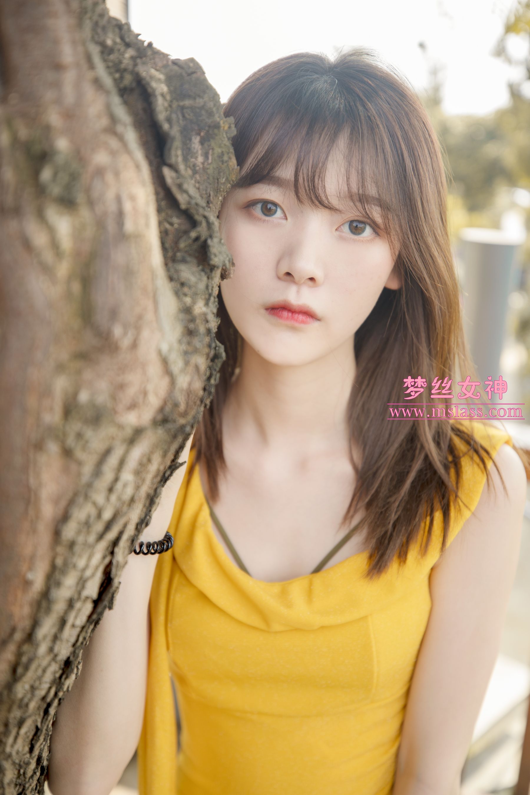 [梦丝女神MSLASS]  张思敏 甜甜的丝袜美腿_第4张