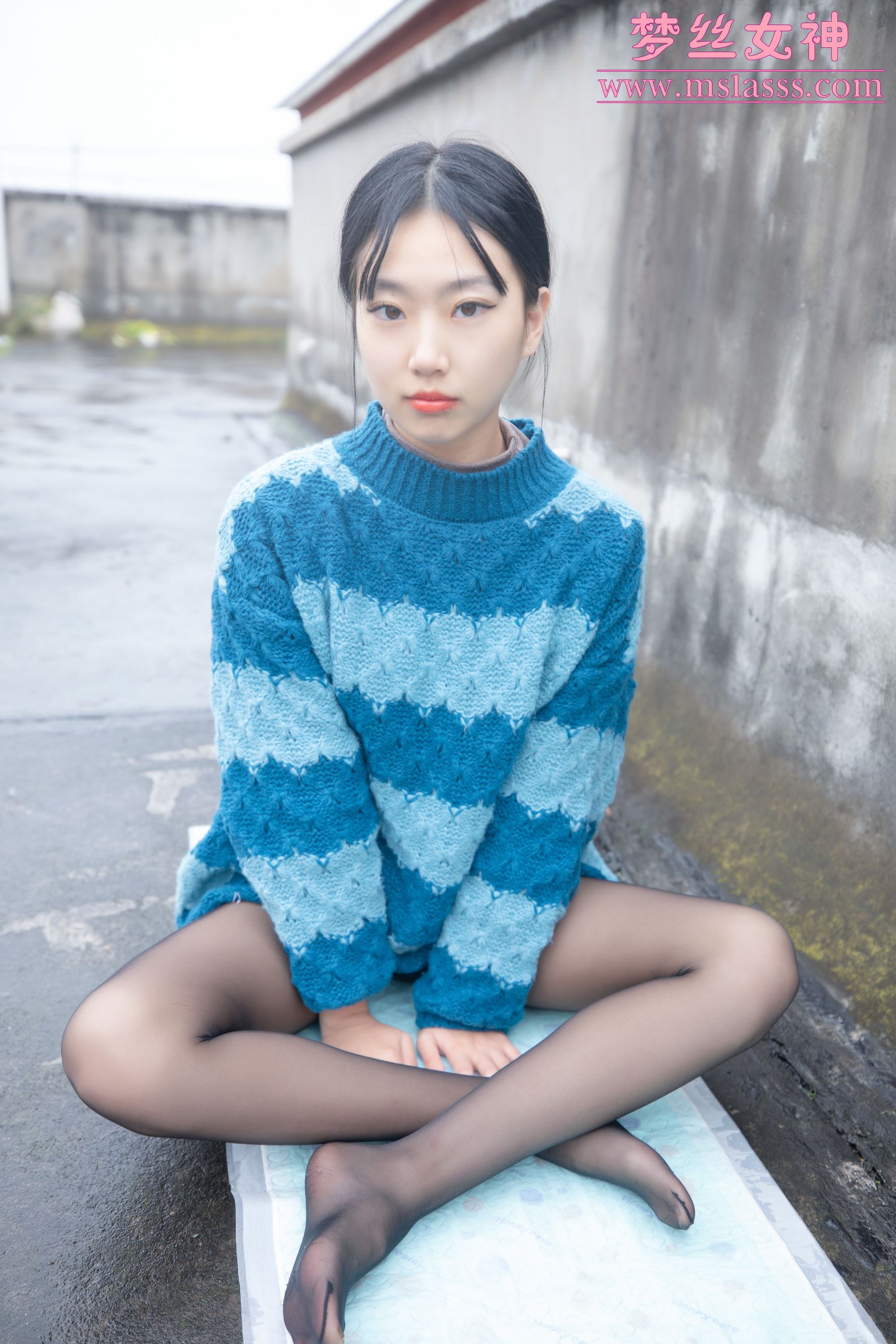 [梦丝女神MSLASS] 凌凌 靴下黑丝BY肉丝_第1张