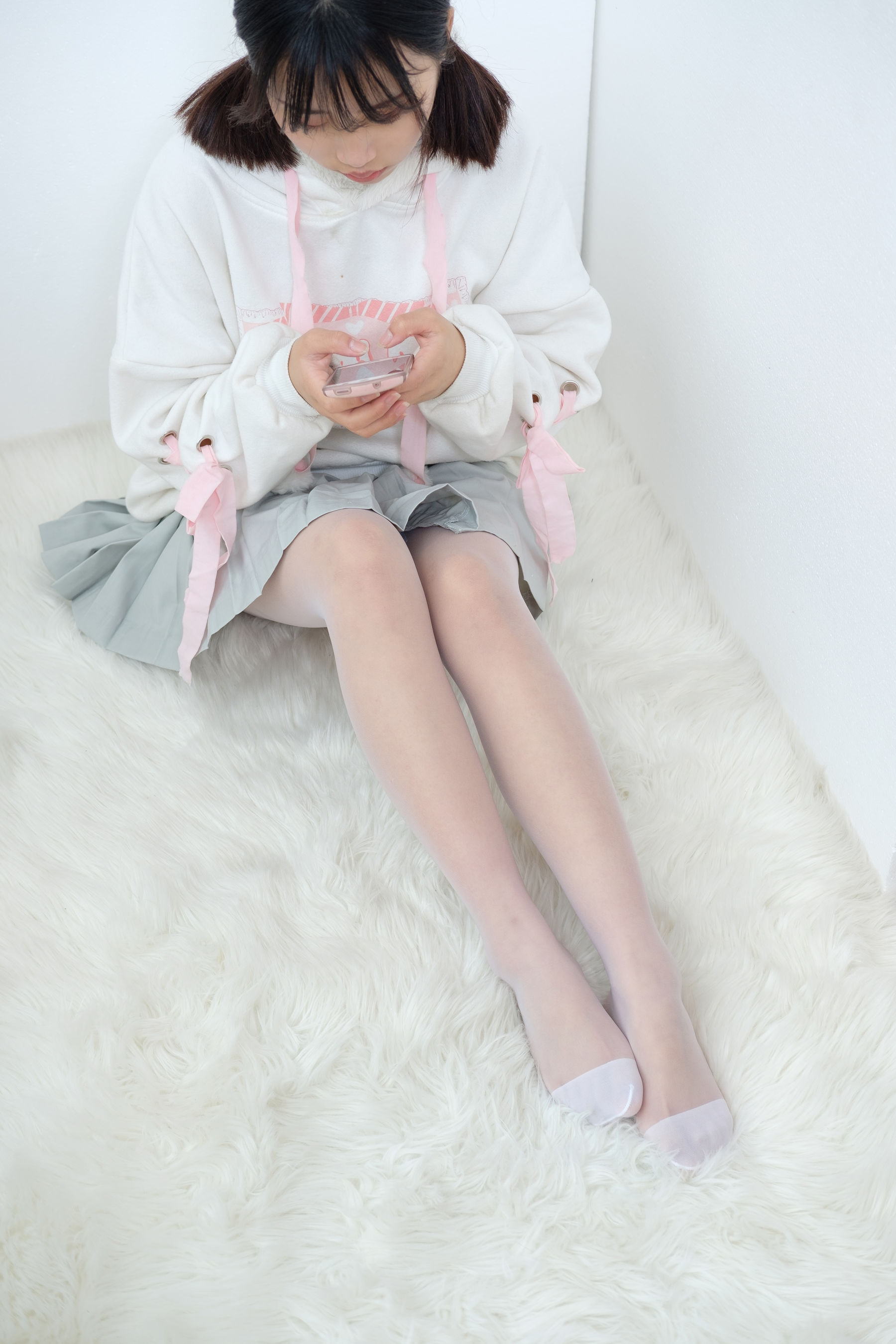 [森萝财团] [BETA-016] 白丝美足少女_第1张