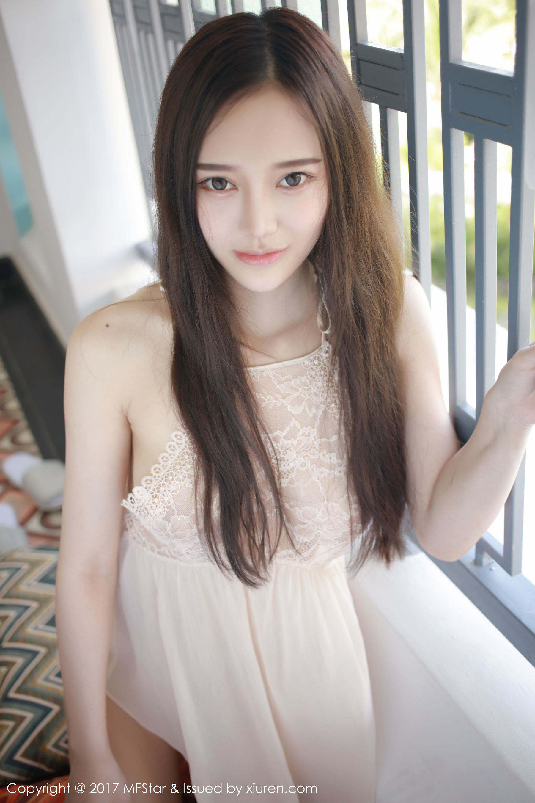 唐琪儿il《蕾丝服饰装扮下的美人》 [模范学院MFStar] VOL.101_第3张