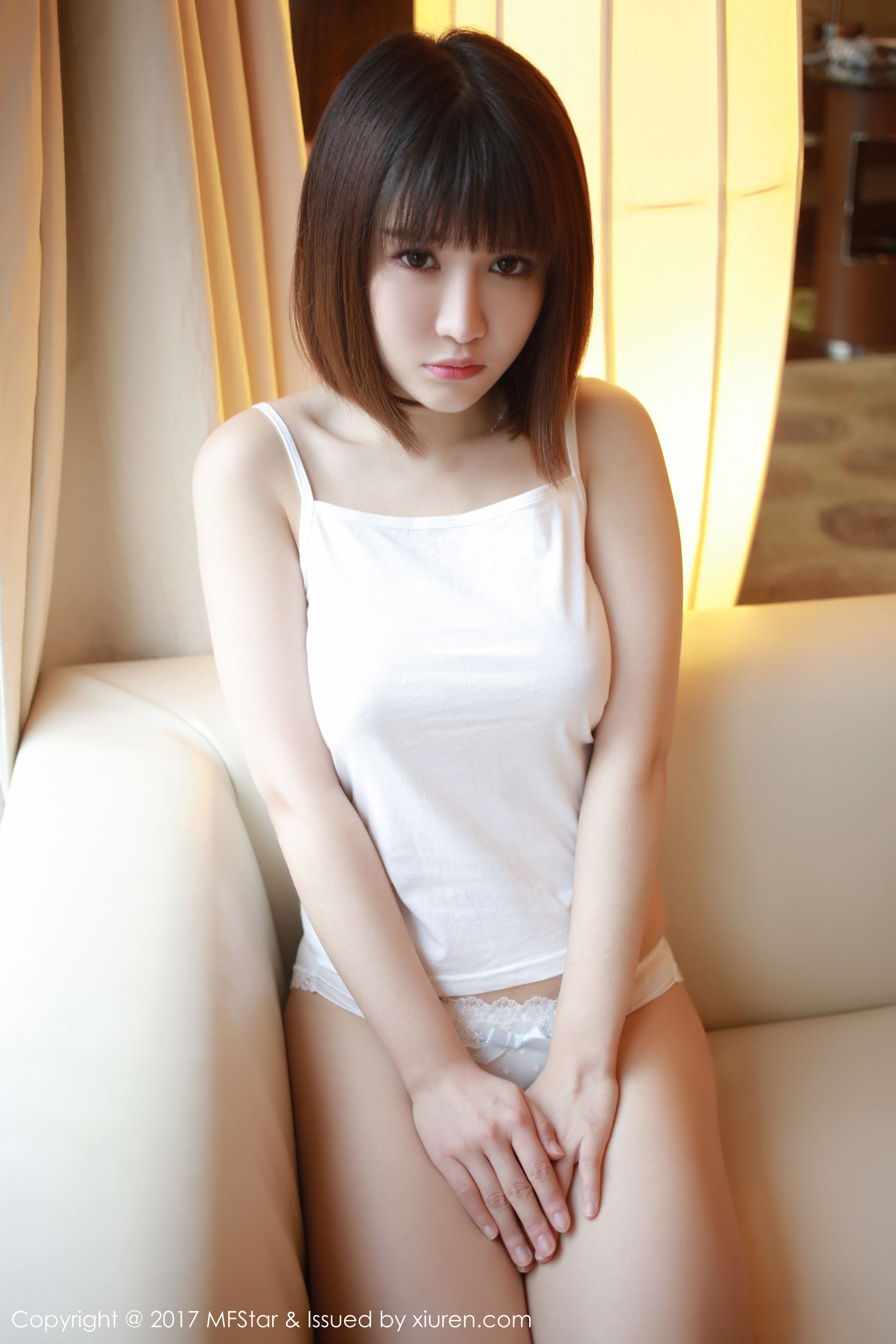 K8傲娇萌萌Vivian《诱人的小背心》 [模范学院MFStar] VOL.102_第4张