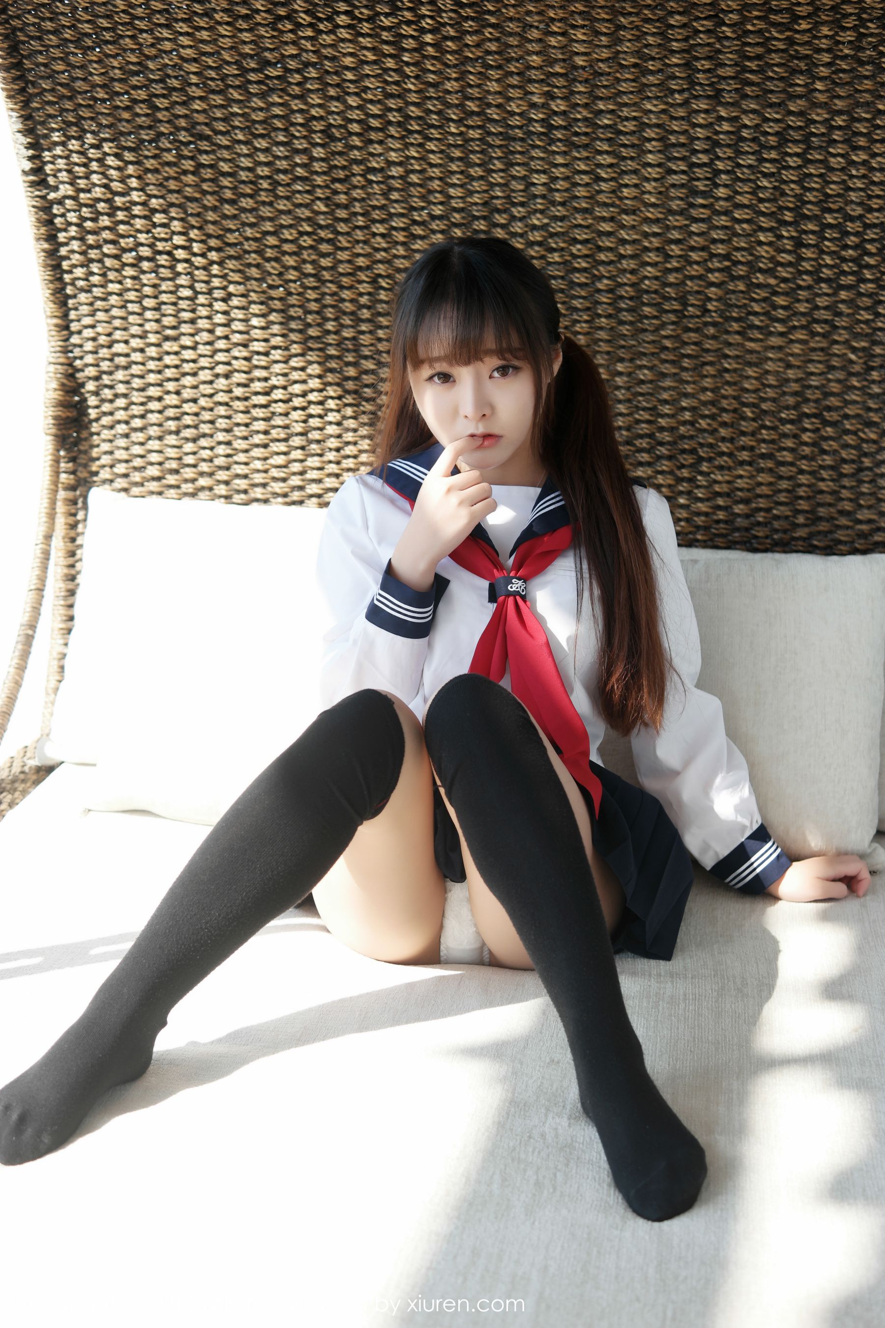 柳侑绮Sevenbaby《大理旅拍》水手服诱惑少女 [模范学院MFStar] Vol.002_第1张