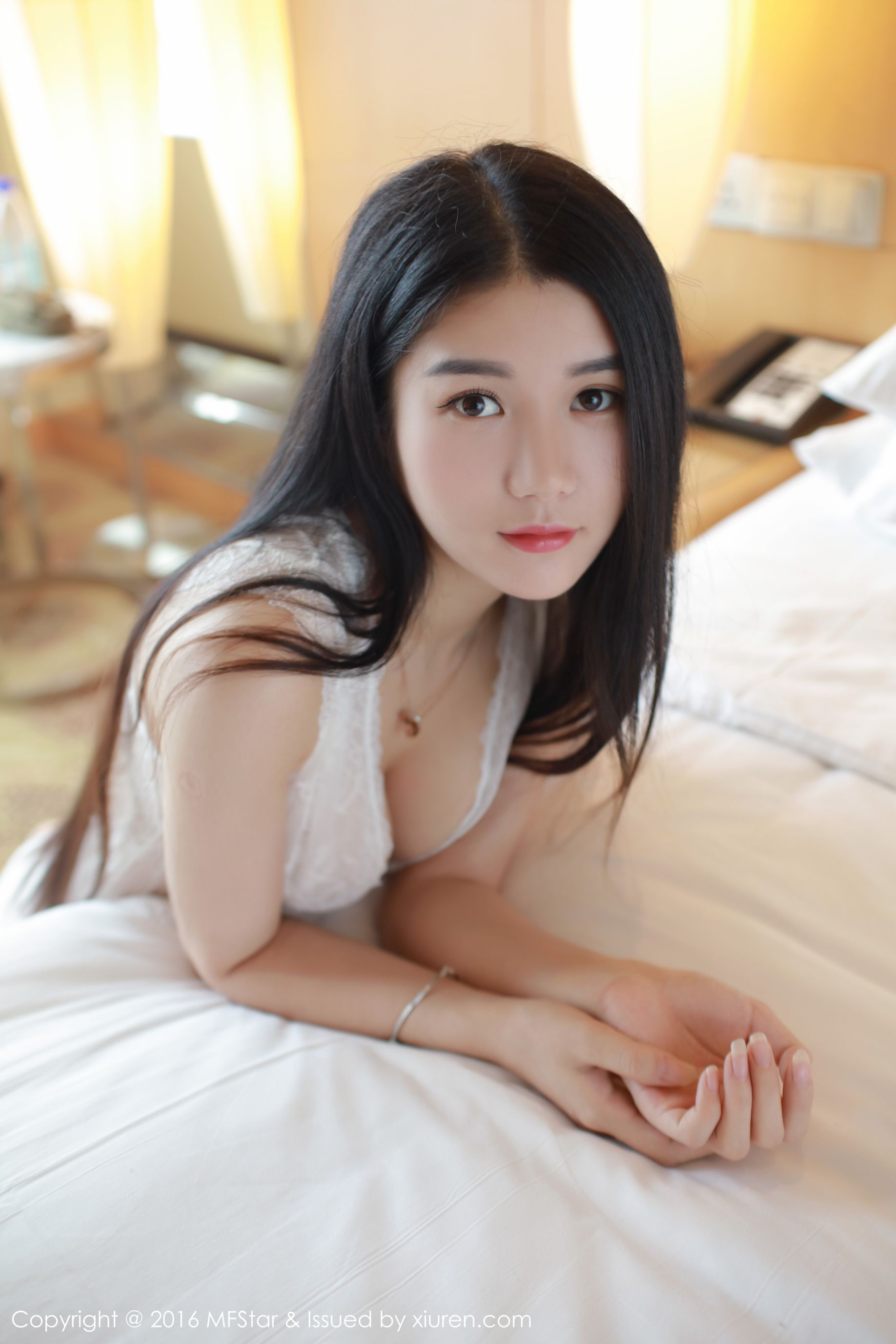 王梓童Doirs《气质独特，肌肤胜雪，杨柳细腰的美女模特》 [模范学院MFStar] Vol.062_第1张