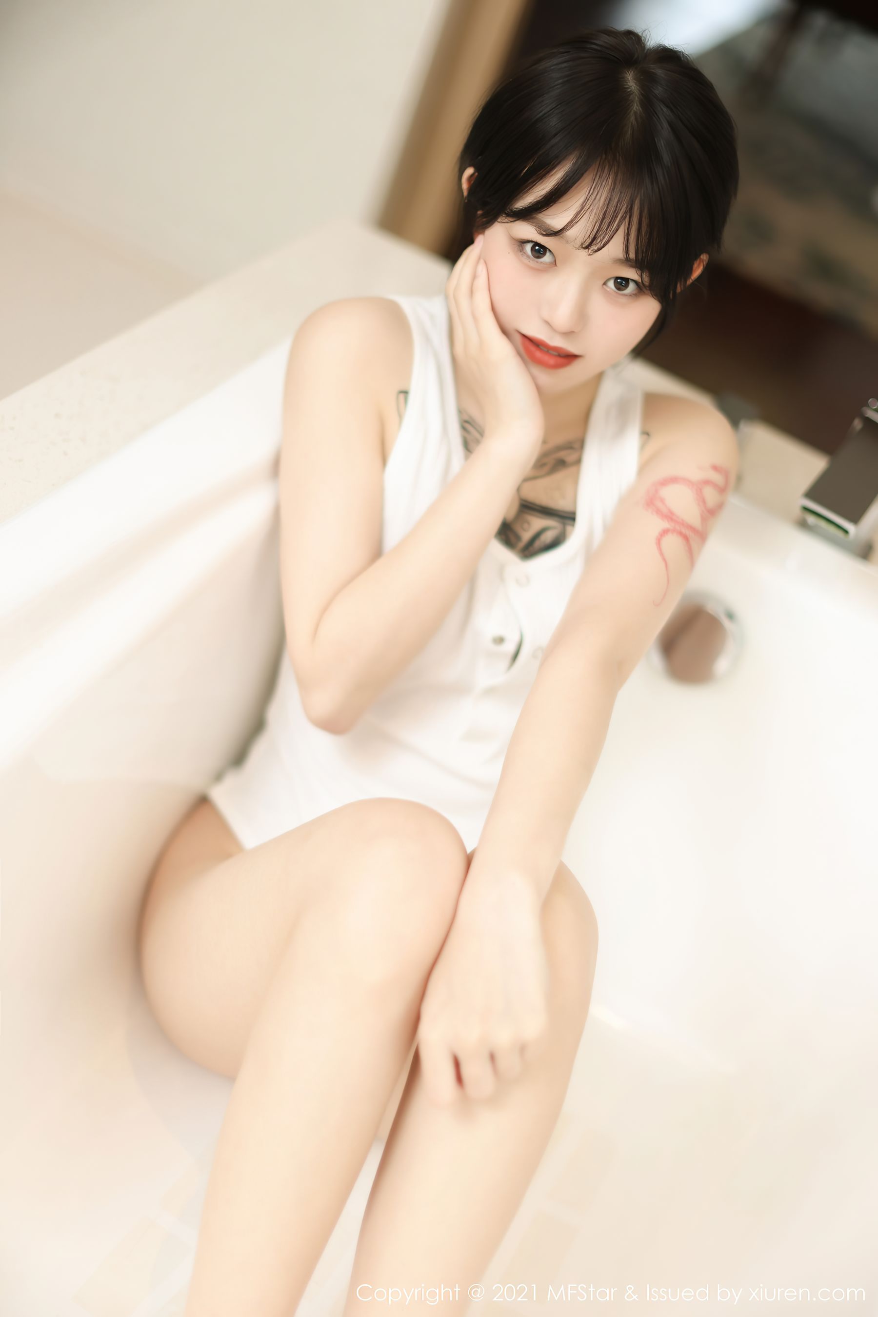 [模范学院MFStar] Vol.496 奶瓶子_第2张