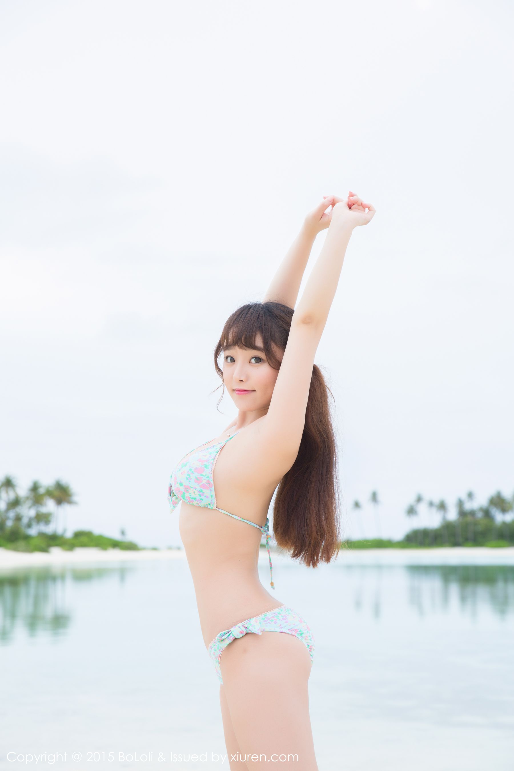 柳侑绮Sevenbaby《马尔代夫旅拍》比基尼+死库水 [BoLoli波萝社] Vol.044 写真集_第1张