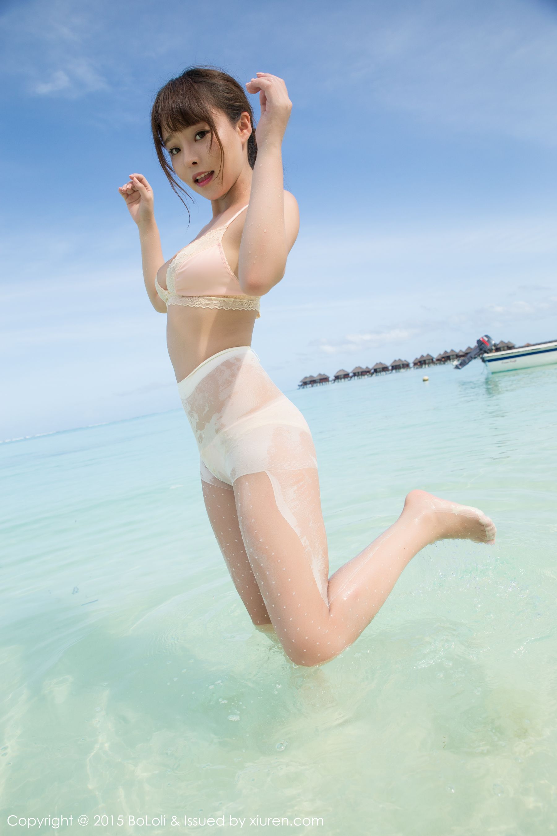 柳侑绮Sevenbaby《马尔代夫旅拍》海边湿身篇 [BoLoli波萝社] Vol.049 写真集_第2张