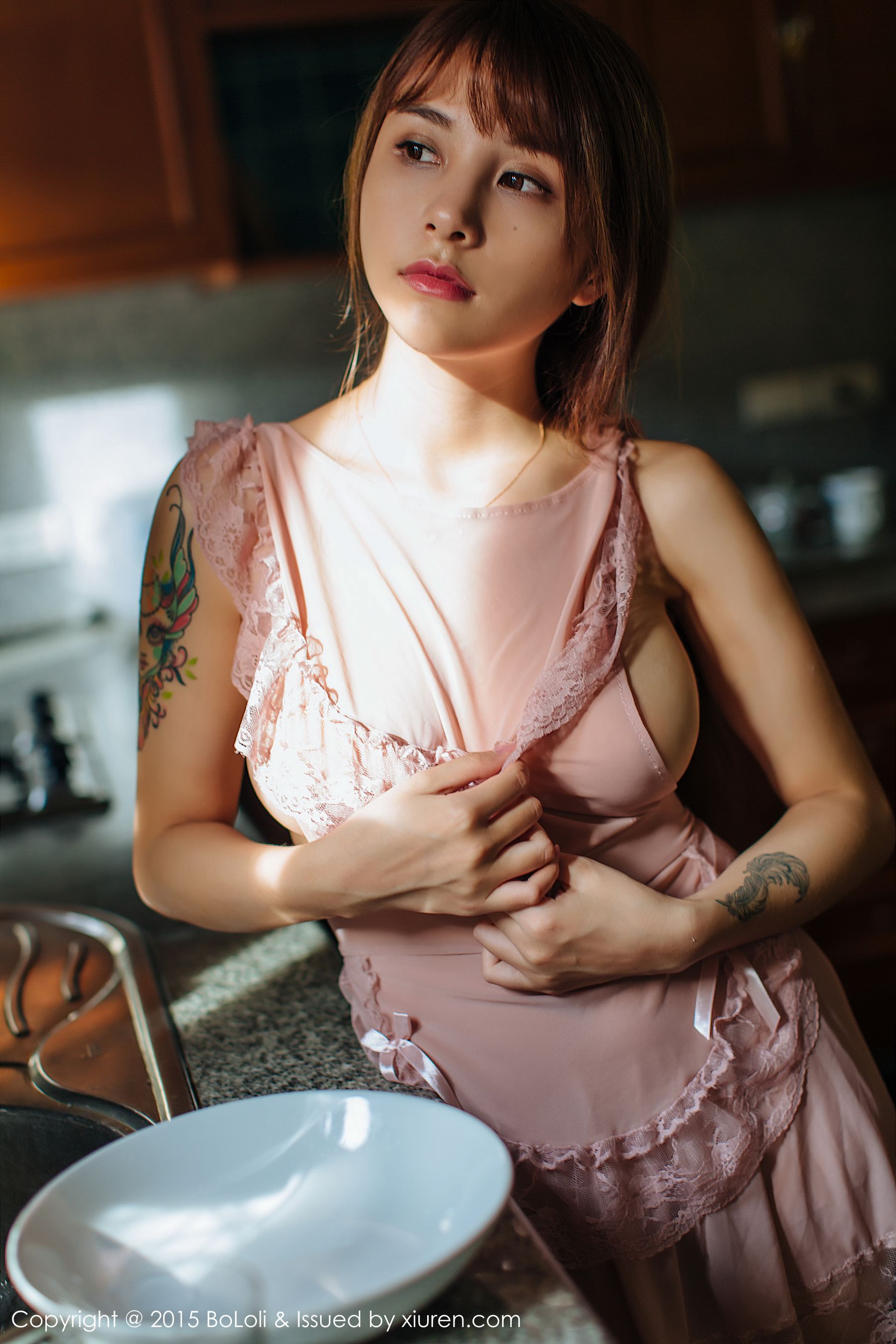 夏美酱《普吉岛旅拍》性感厨娘+海边水手装 [BoLoli波萝社] Vol.077 写真集_第4张