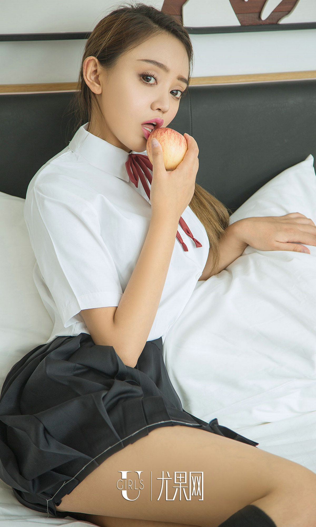 黛斯羽《害羞的OL》 [尤果圈] No.859_第3张