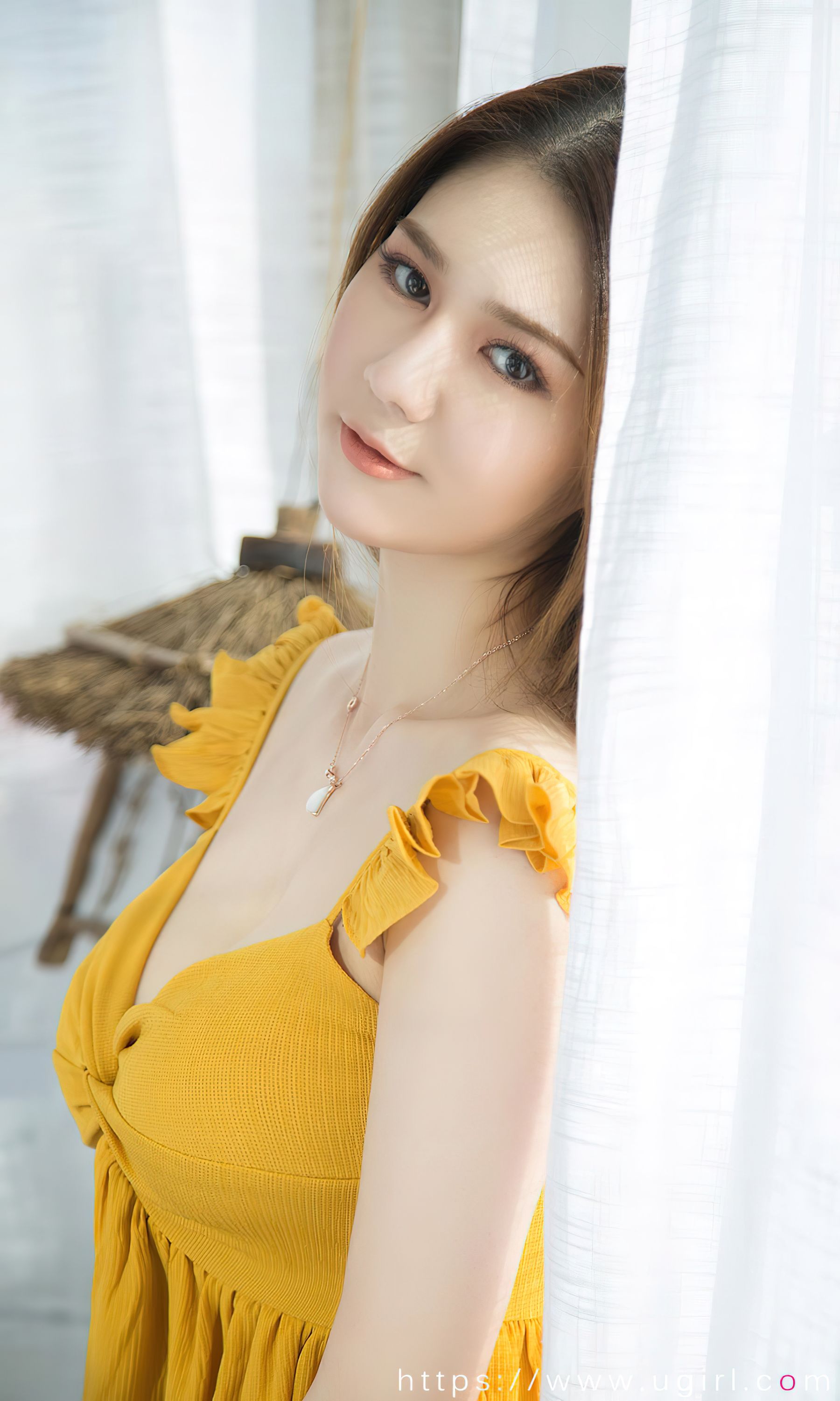 [Ugirls]爱尤物 No.2733 夜间萤火 如歌_第5张